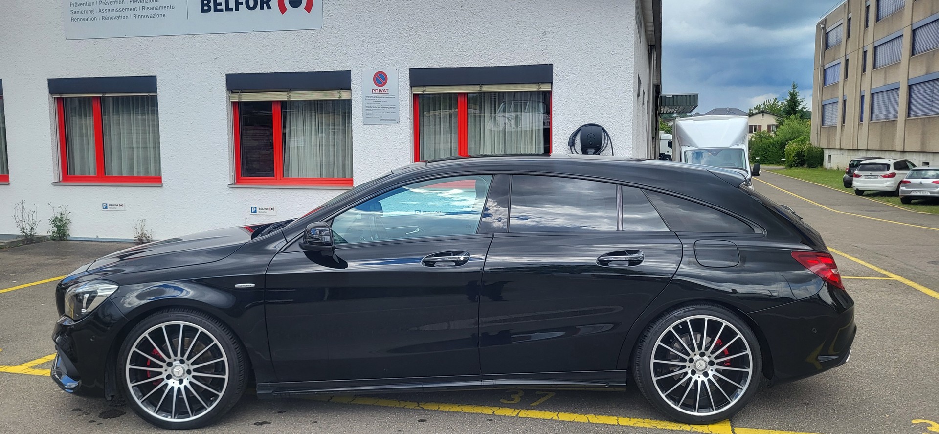 MERCEDES-BENZ CLA Shooting Brake 250 Sport 4Matic 7G-DCT-image-4