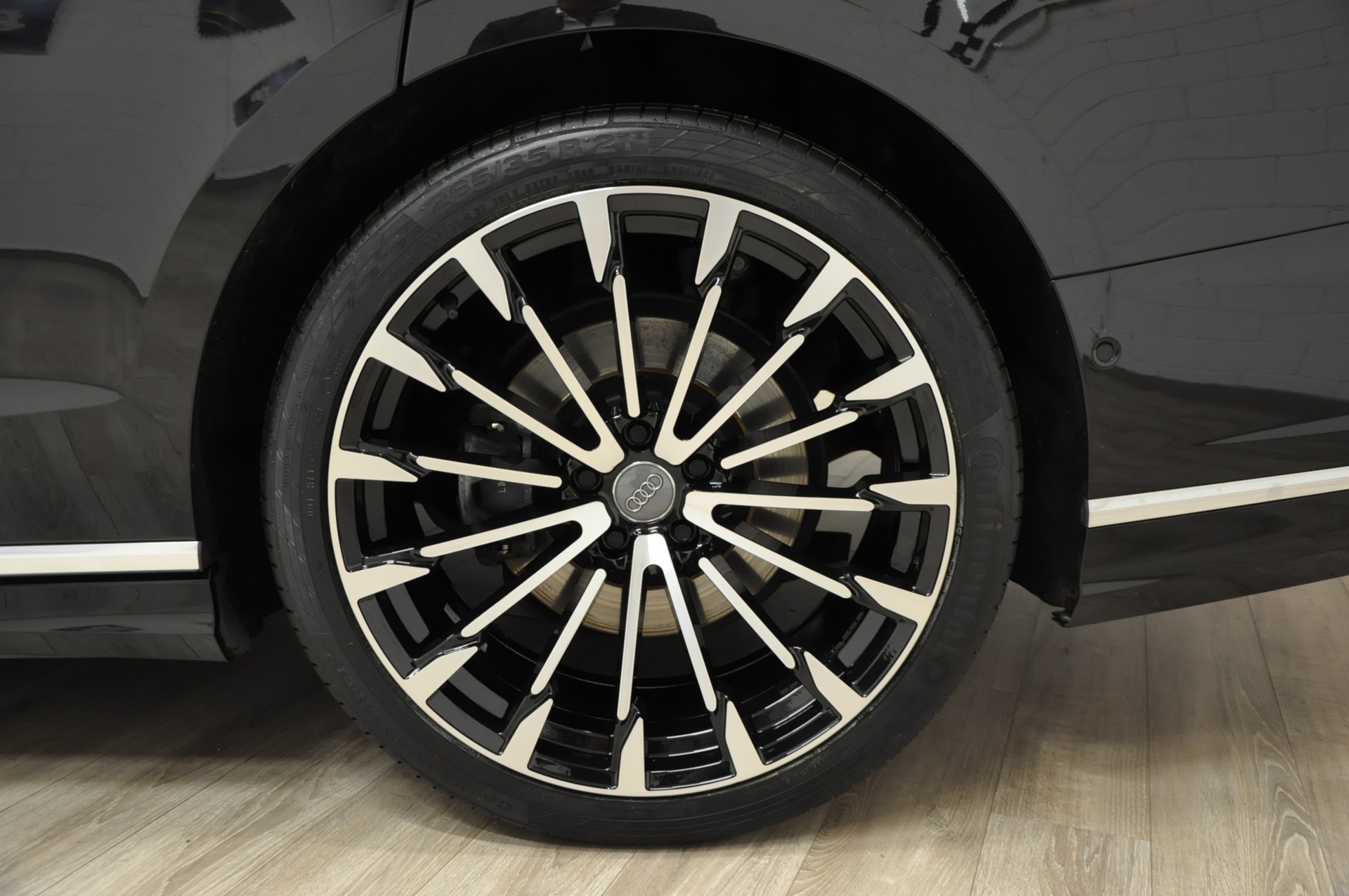 AUDI A8 50 TDI Long quattro tiptronic-image-35