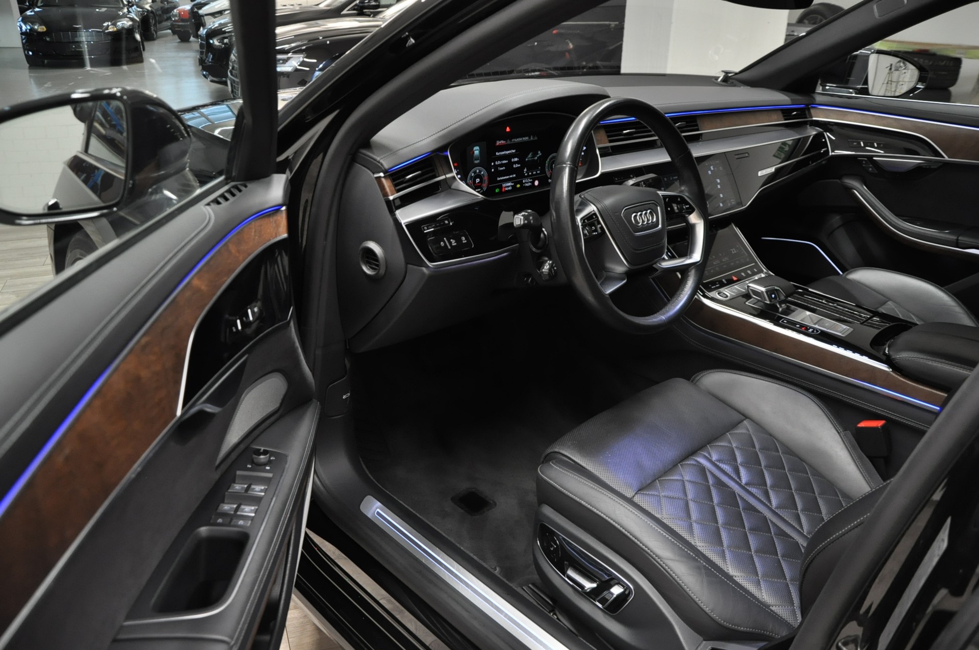 AUDI A8 50 TDI Long quattro tiptronic-image-10
