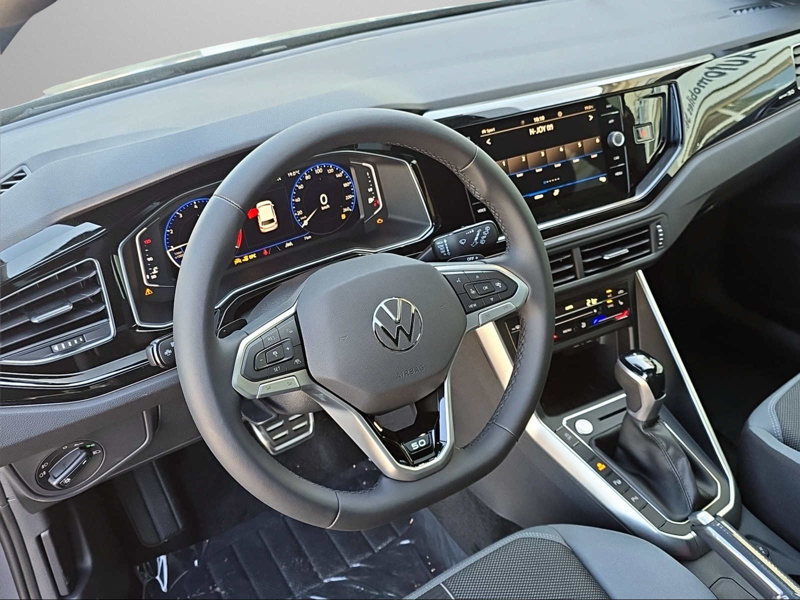 VW VW Polo 50 ans-image-7