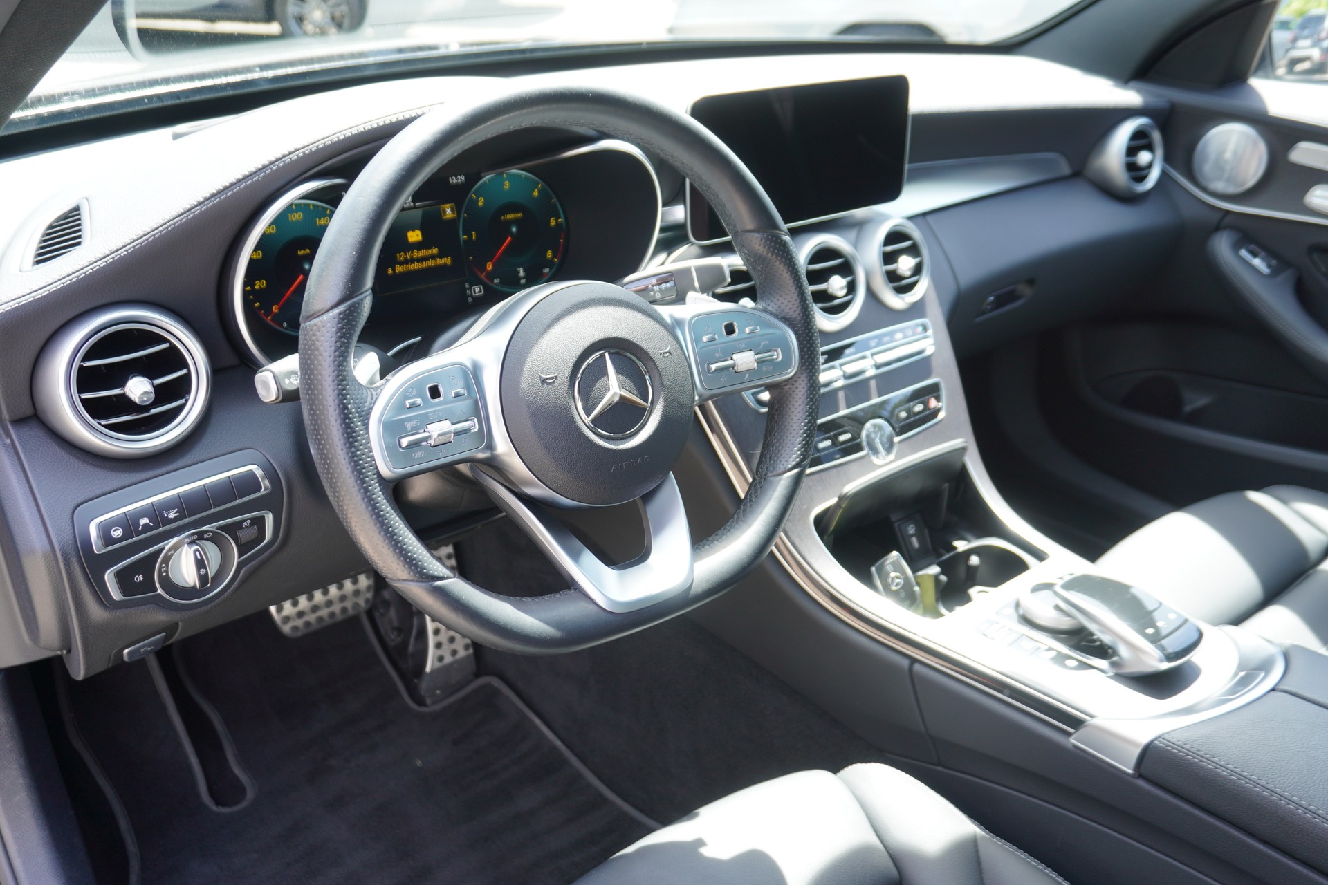 MERCEDES-BENZ C 220 d Swiss Star AMG Line 4M 9G-Tronic-image-18