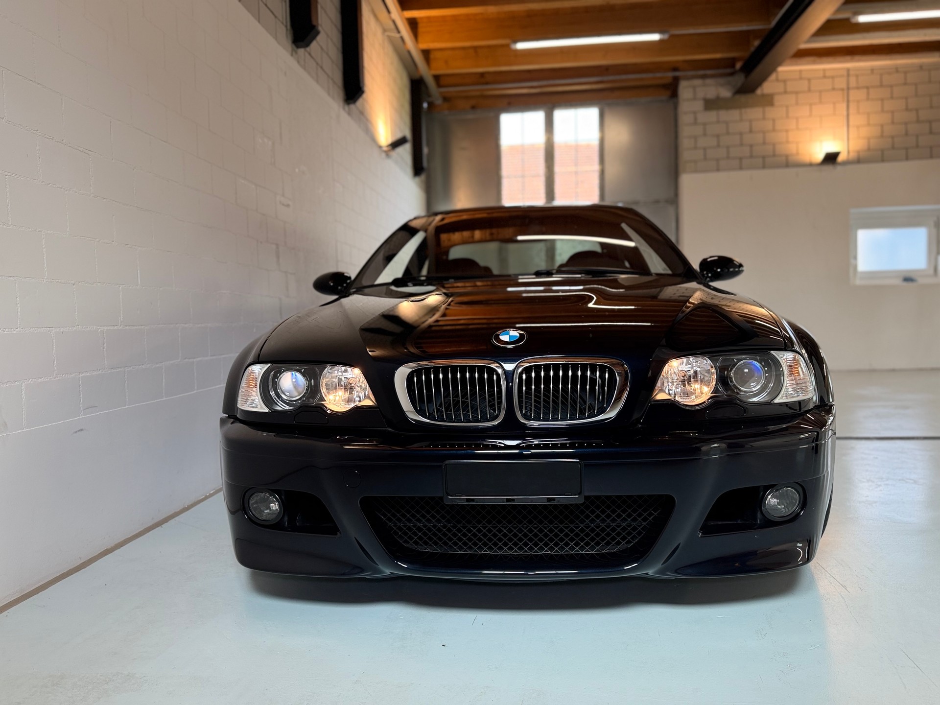BMW M3 Coupé-showroom-element-1