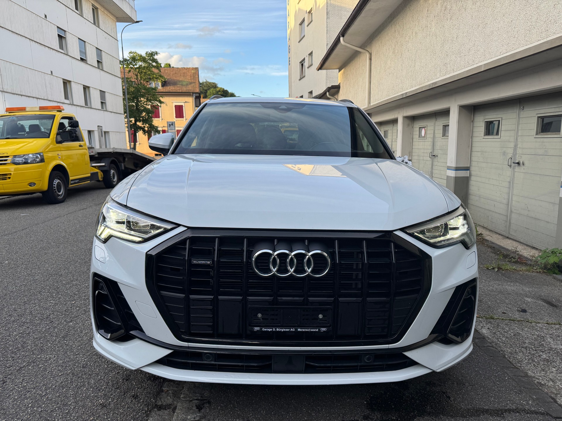 AUDI Q3 Sportback 40 TDI S line quattro S-tronic-image-8