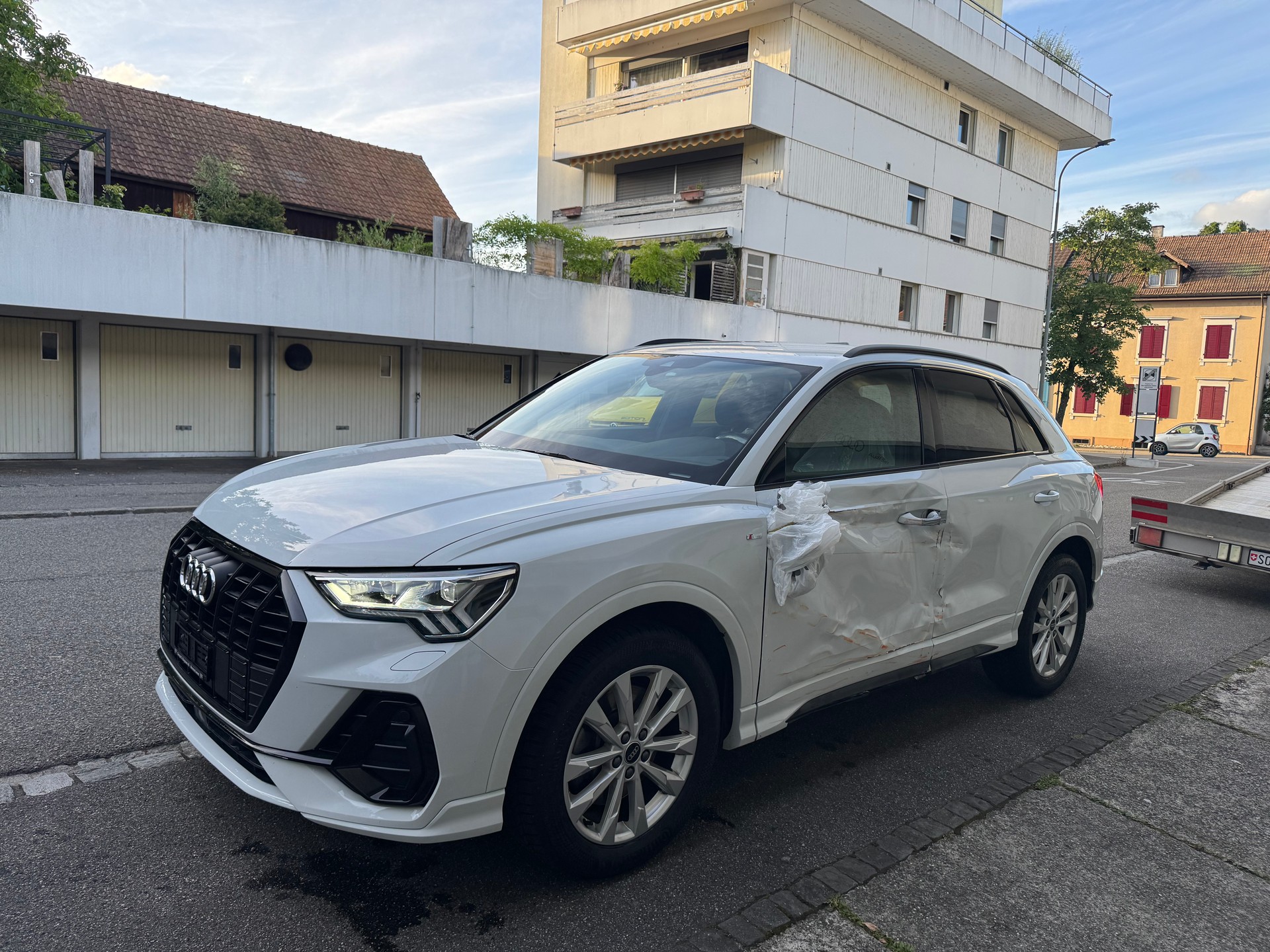 AUDI Q3 Sportback 40 TDI S line quattro S-tronic-image-2