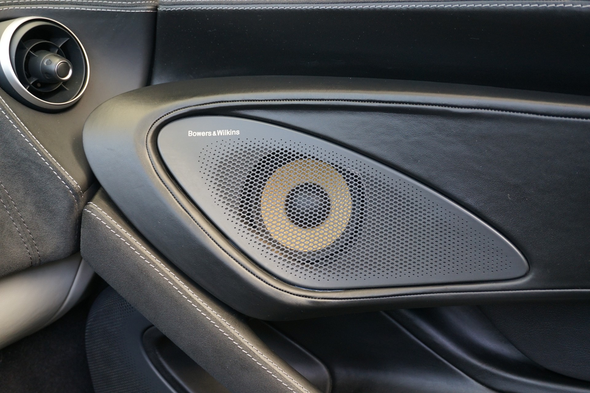 McLAREN 570S Spider 3.8 V8 570PS-image-27