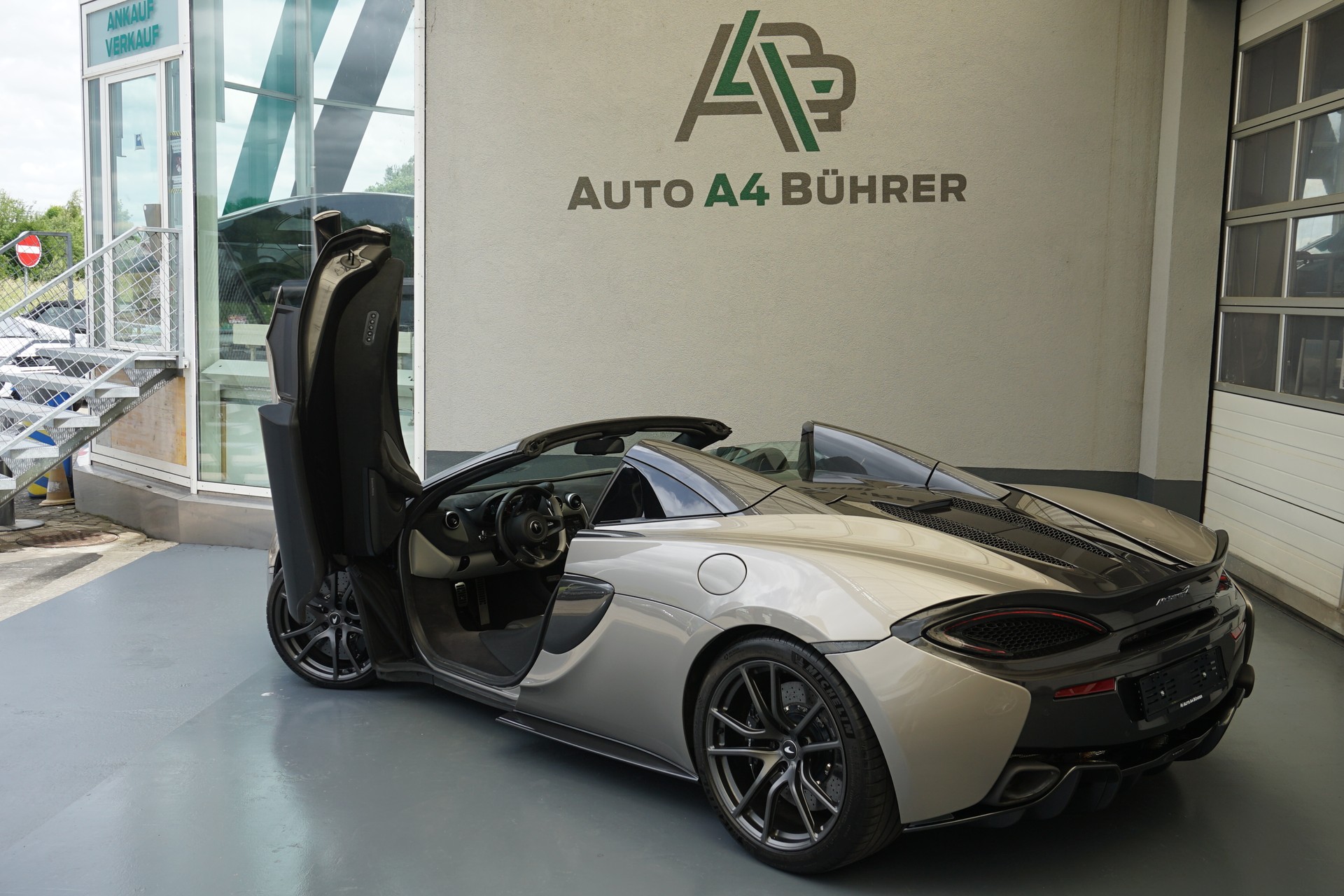 McLAREN 570S Spider 3.8 V8 570PS-image-12