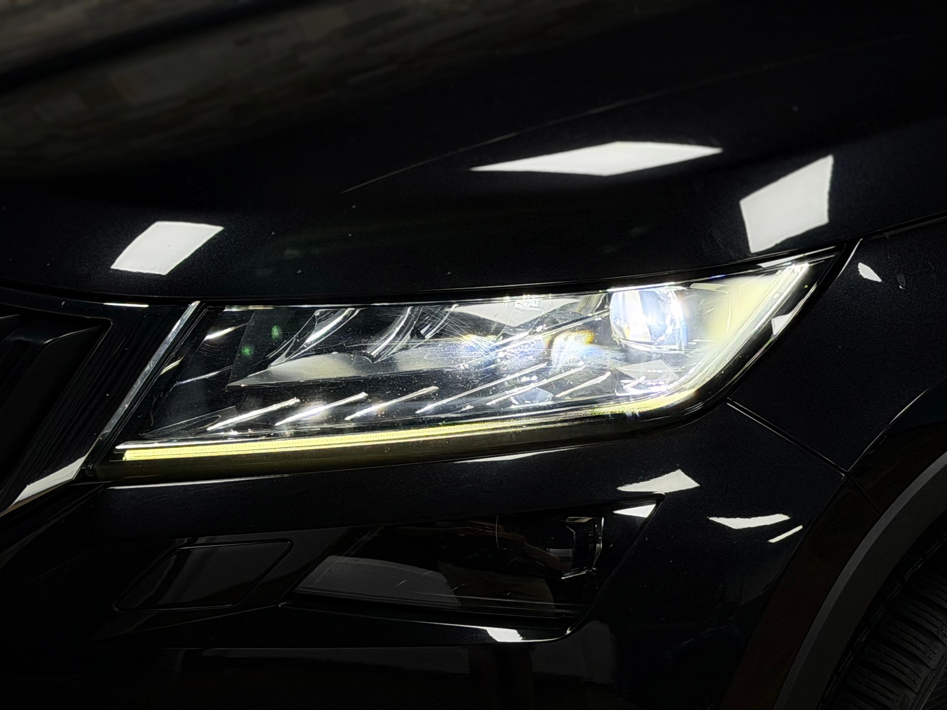 SKODA Kodiaq 2.0 TDI CR Ambition 4x4 DSG-image-6