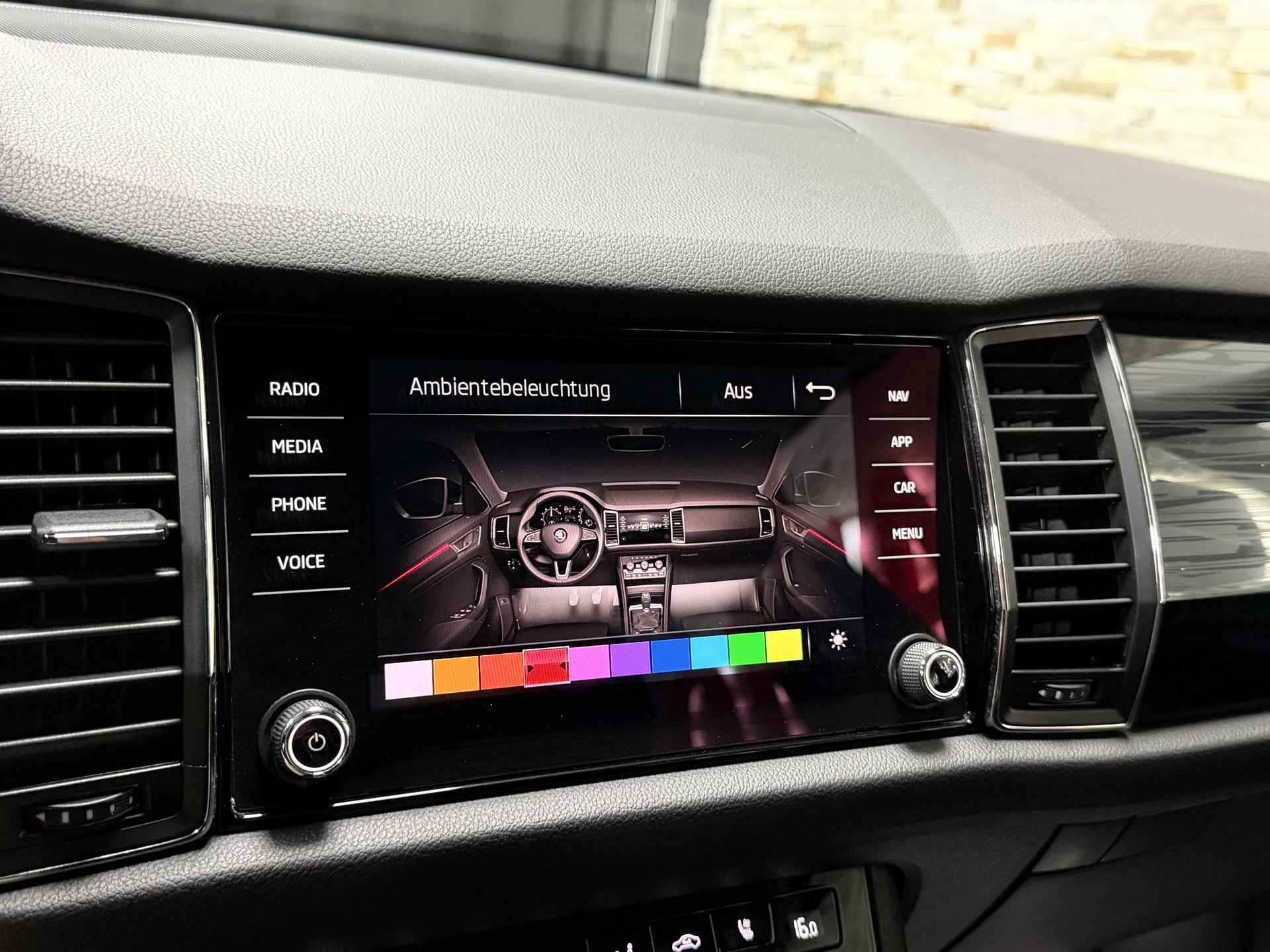 SKODA Kodiaq 2.0 TDI CR Ambition 4x4 DSG-image-21