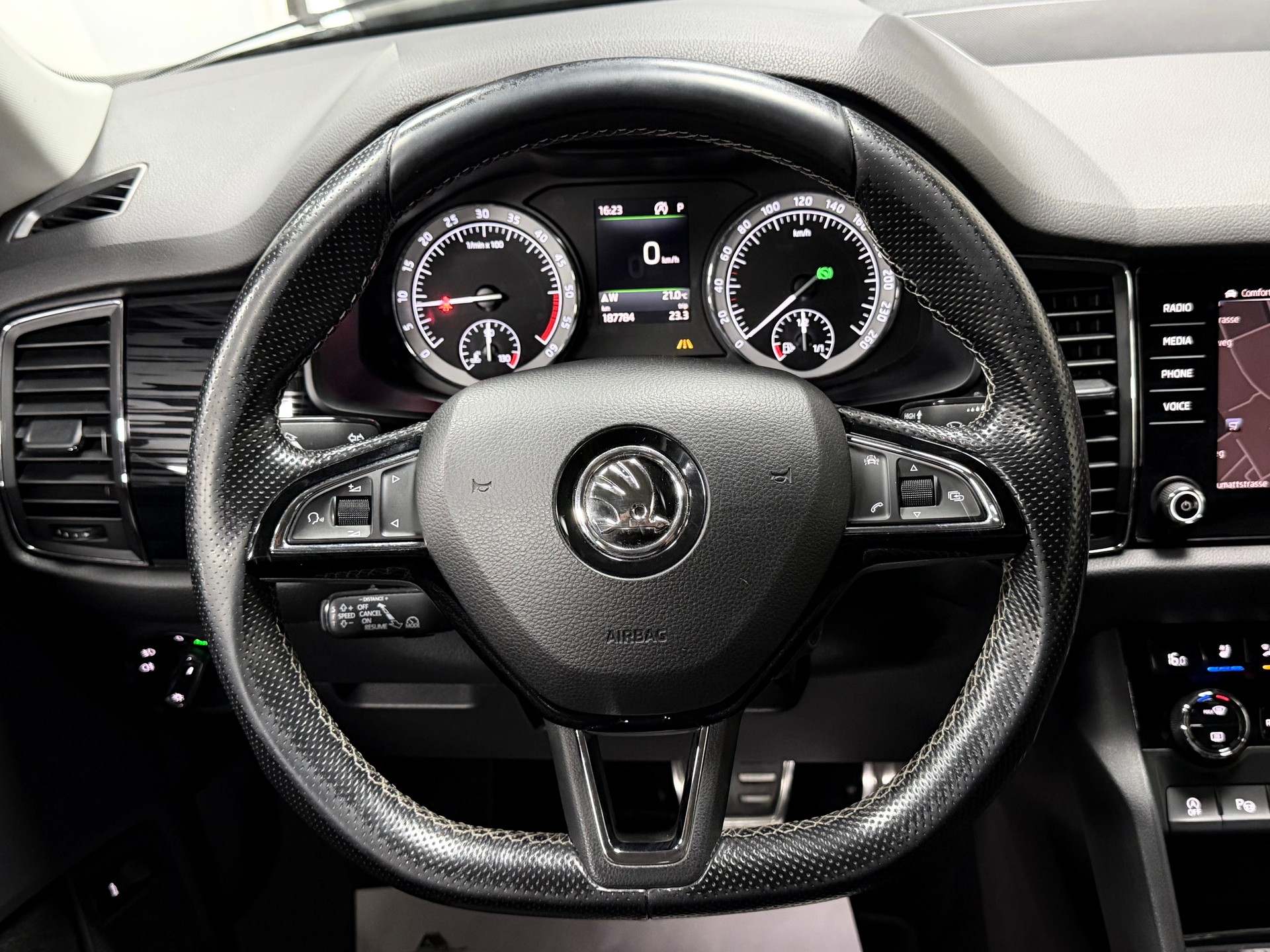 SKODA Kodiaq 2.0 TDI CR Ambition 4x4 DSG-image-12