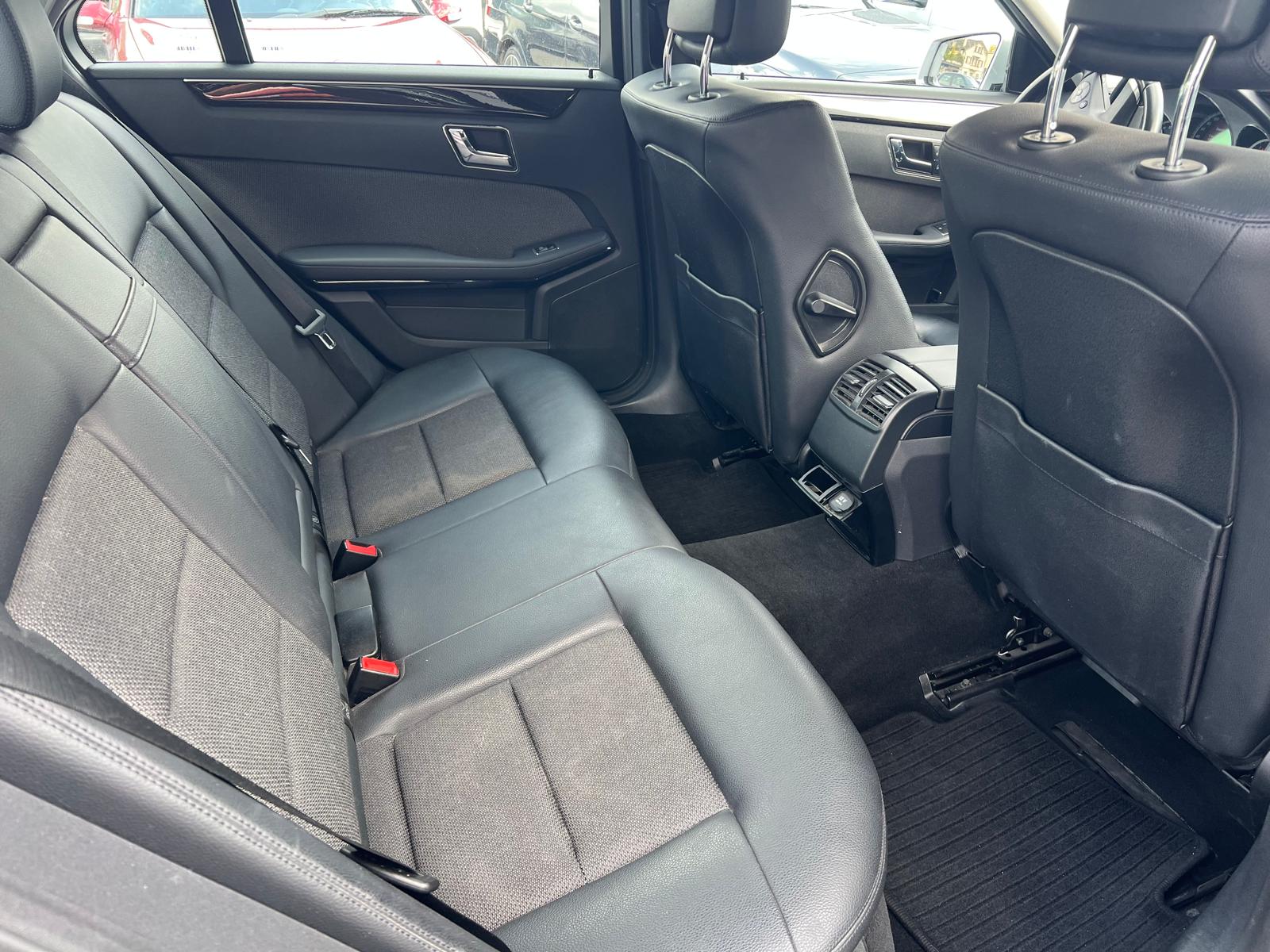 MERCEDES-BENZ E 200 CGI BlueEfficiency Automatic-image-8