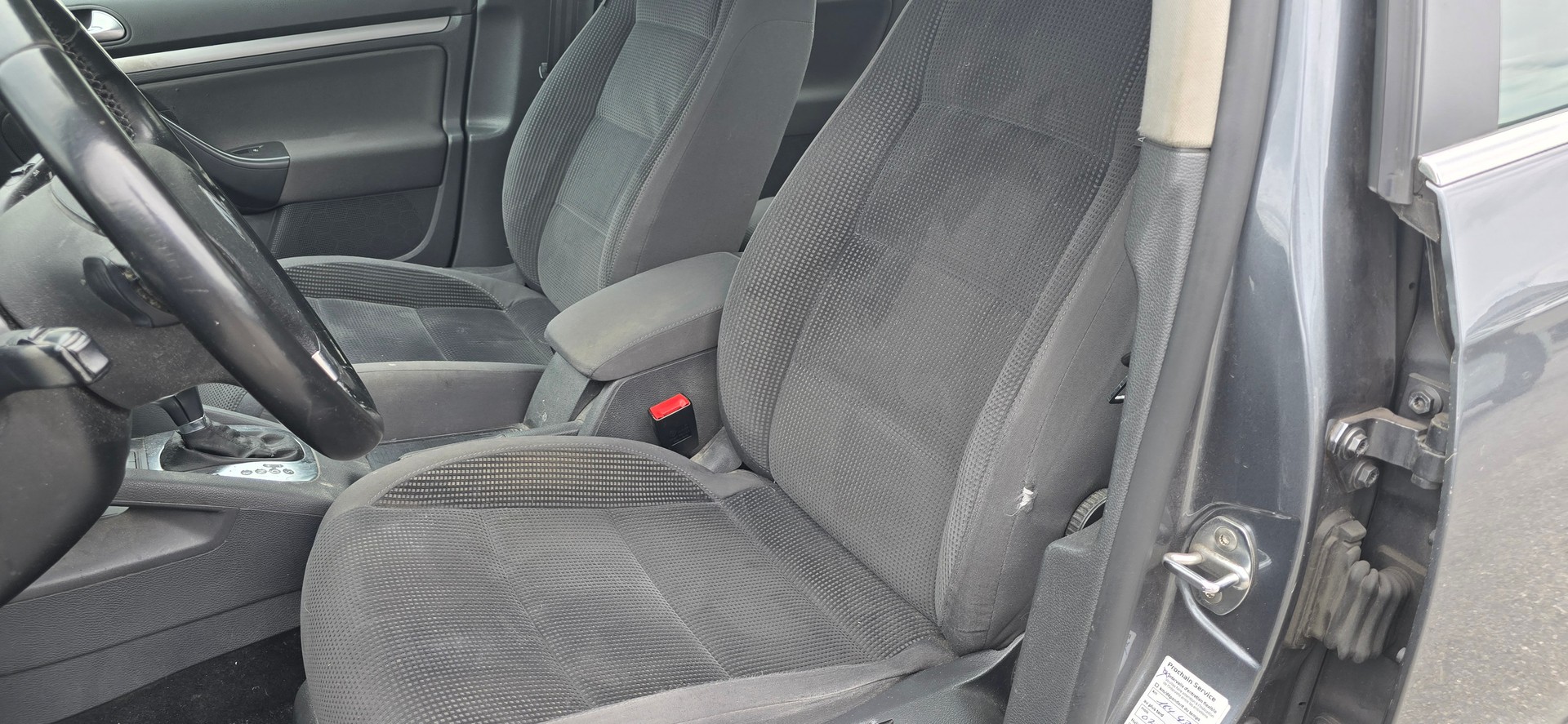 VW Jetta 1.9 TDI Trendline DSG-image-5