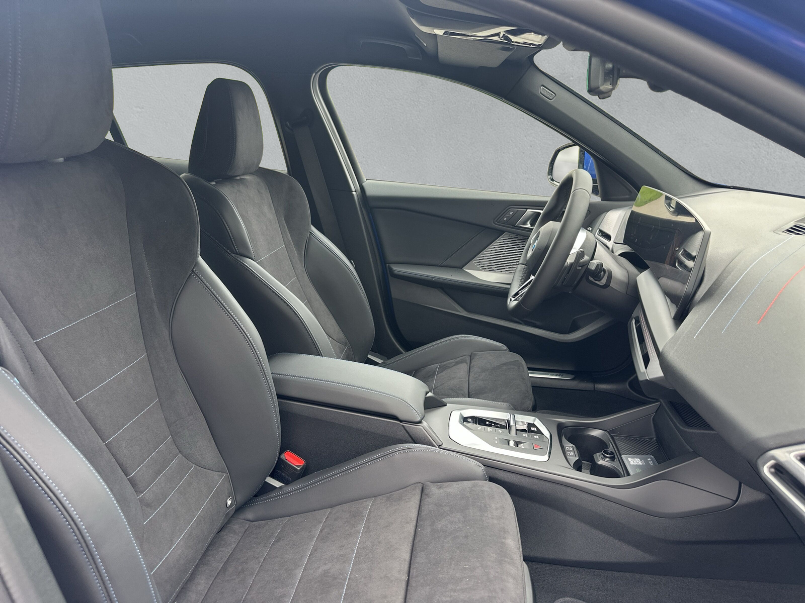 BMW 123 xDrive M Sport Steptronic-image-11