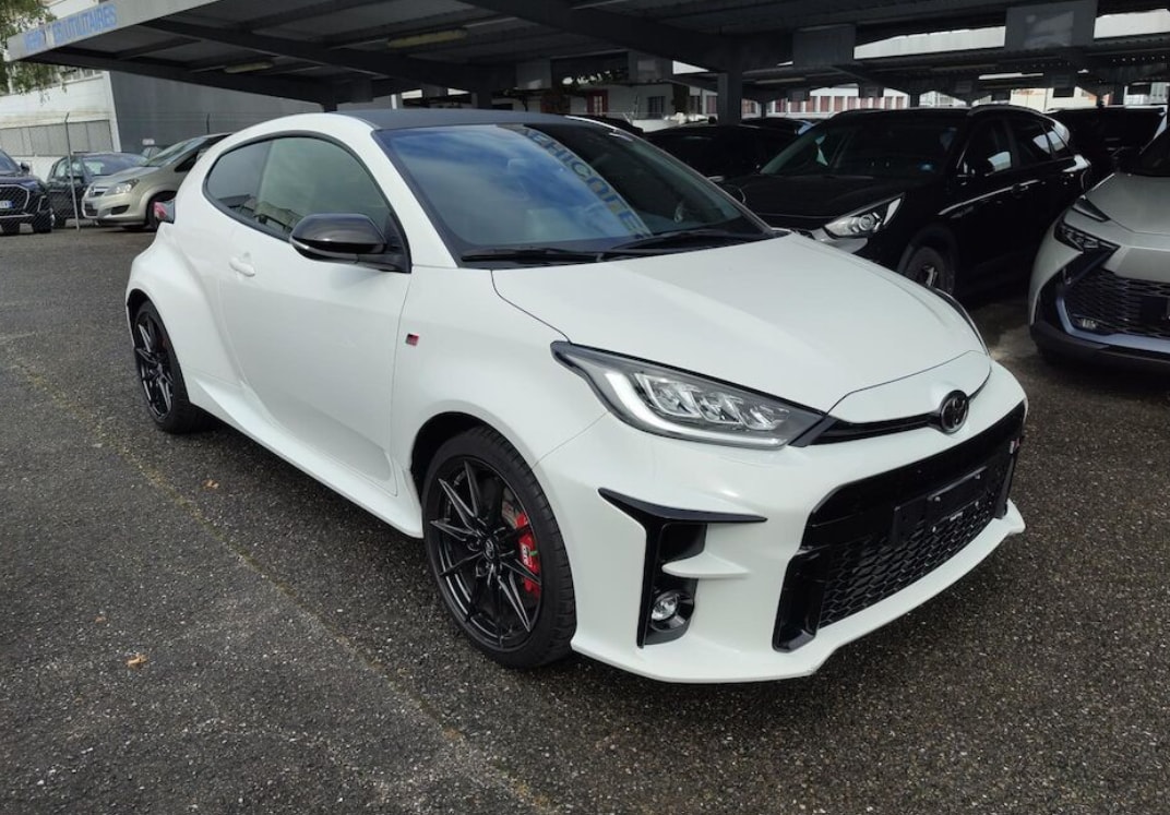 TOYOTA Yaris 1.6 GR Sport-image-0