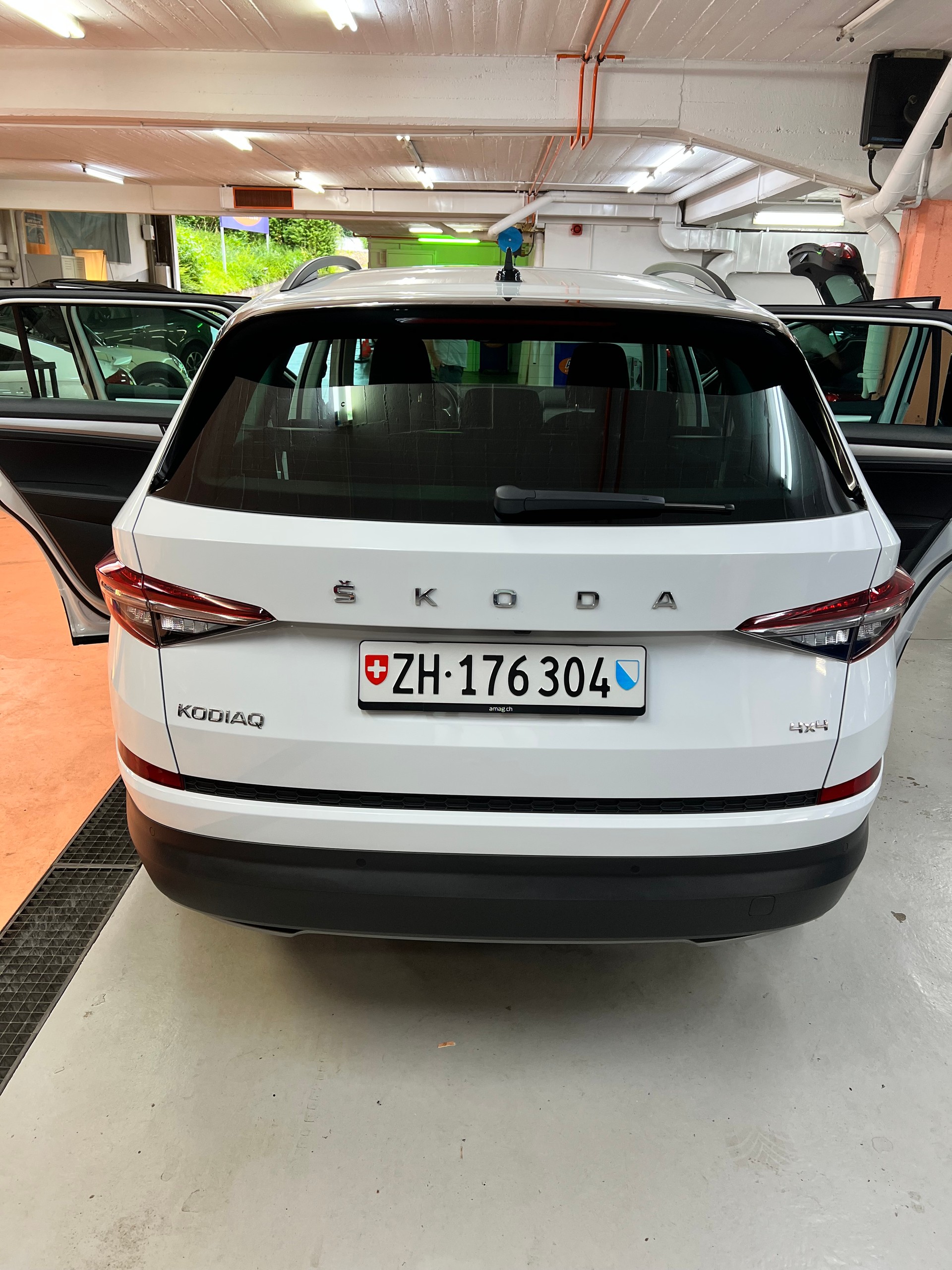 SKODA KODIAQ 2.0 TDI Ambition 4x4 DSG-image-3