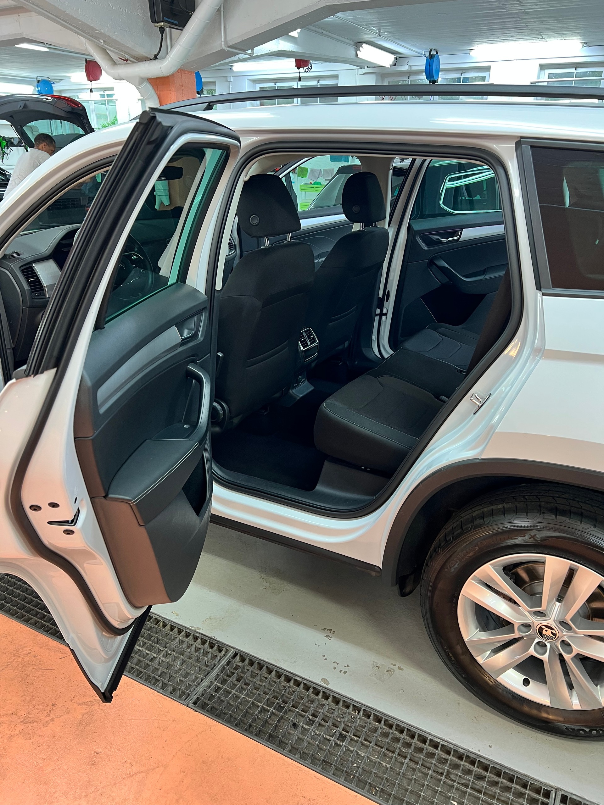 SKODA KODIAQ 2.0 TDI Ambition 4x4 DSG-image-4