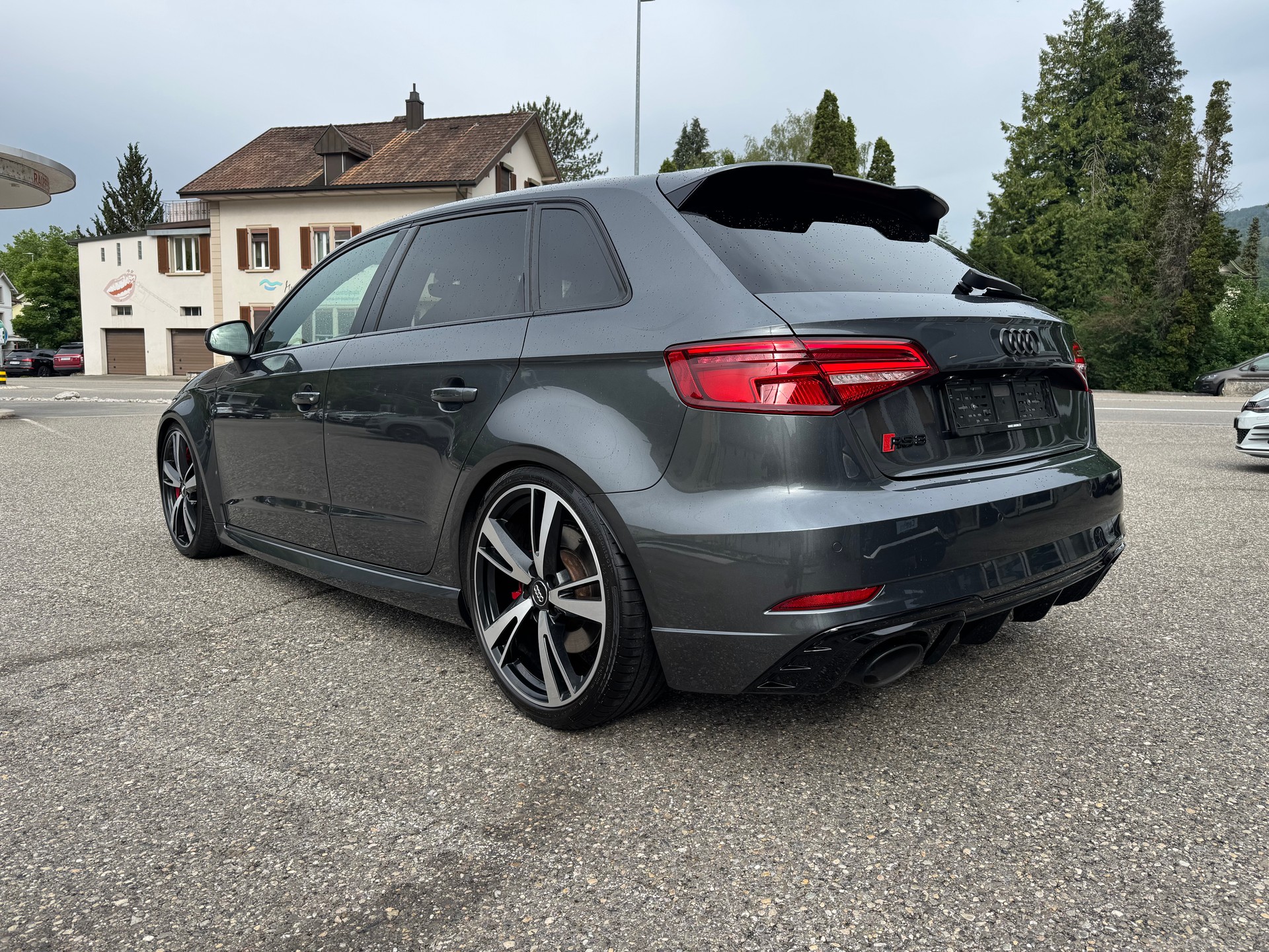 AUDI RS3 Sportback 2.5 TSI quattro S-tronic-image-5