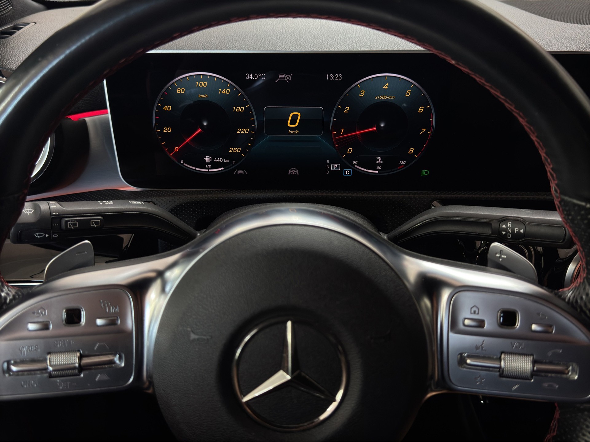 MERCEDES-BENZ A 200 AMG Line 7G-DCT Night "Head-Up-RF.-Kamera-19" Alu"-image-12