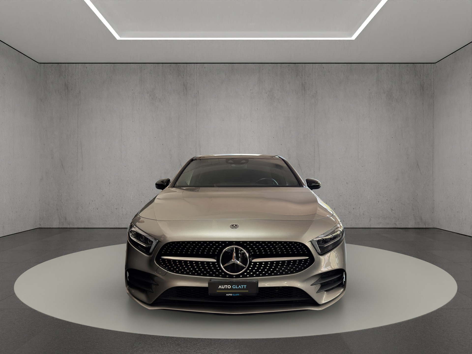MERCEDES-BENZ A 200 AMG Line 7G-DCT Night "Head-Up-RF.-Kamera-19" Alu"-image-6