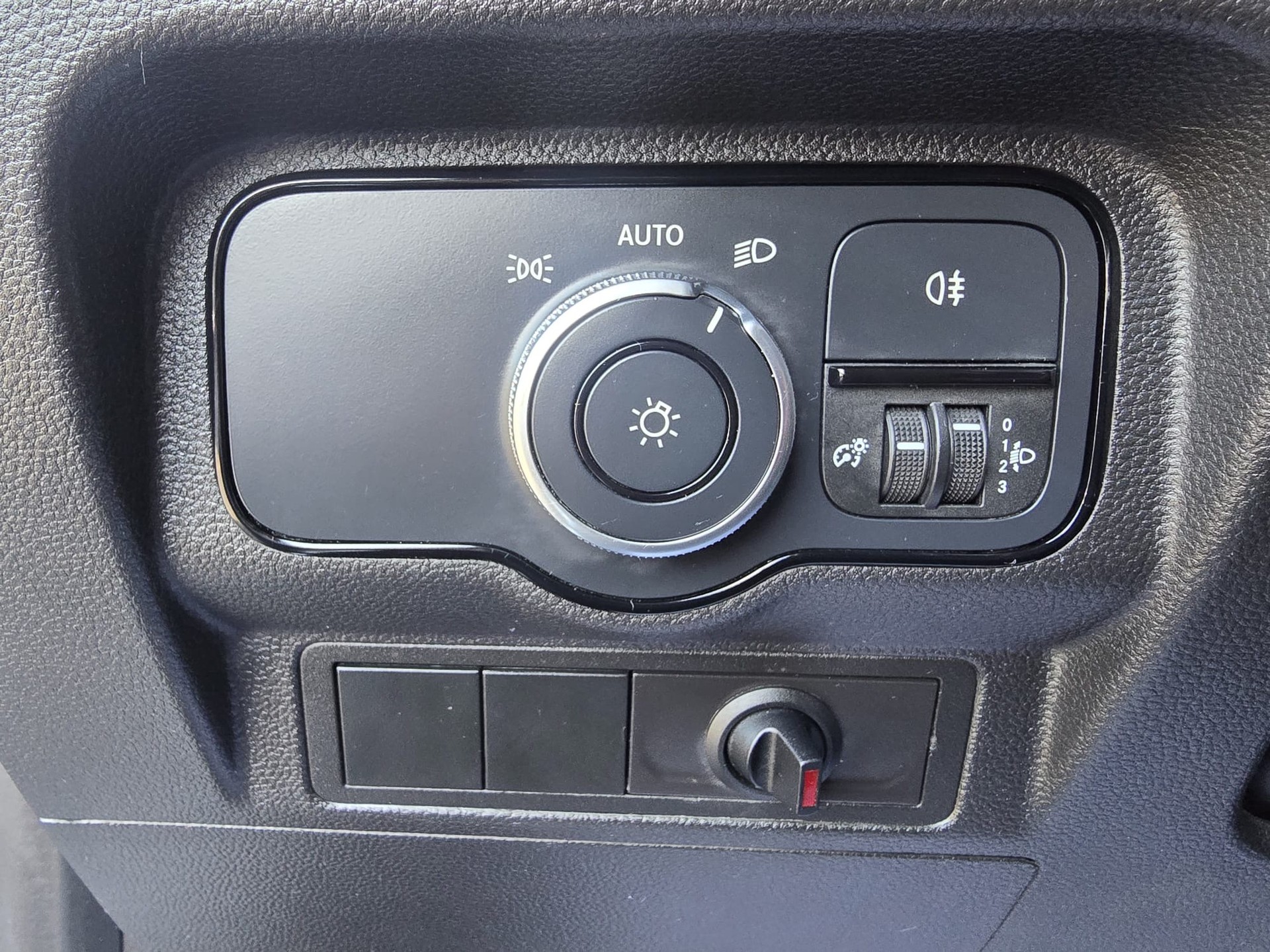 MERCEDES-BENZ Citan 112 CDI Base-image-20