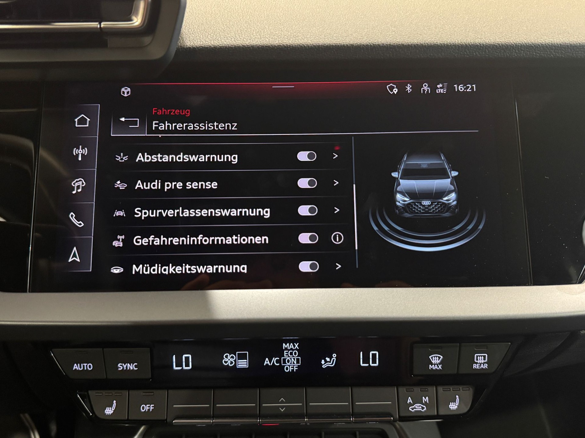 AUDI A3 Sportback 35 TFSI Attraction S-tronic *CH-Fahrzeug inkl Gratis Servie Paket*-image-20