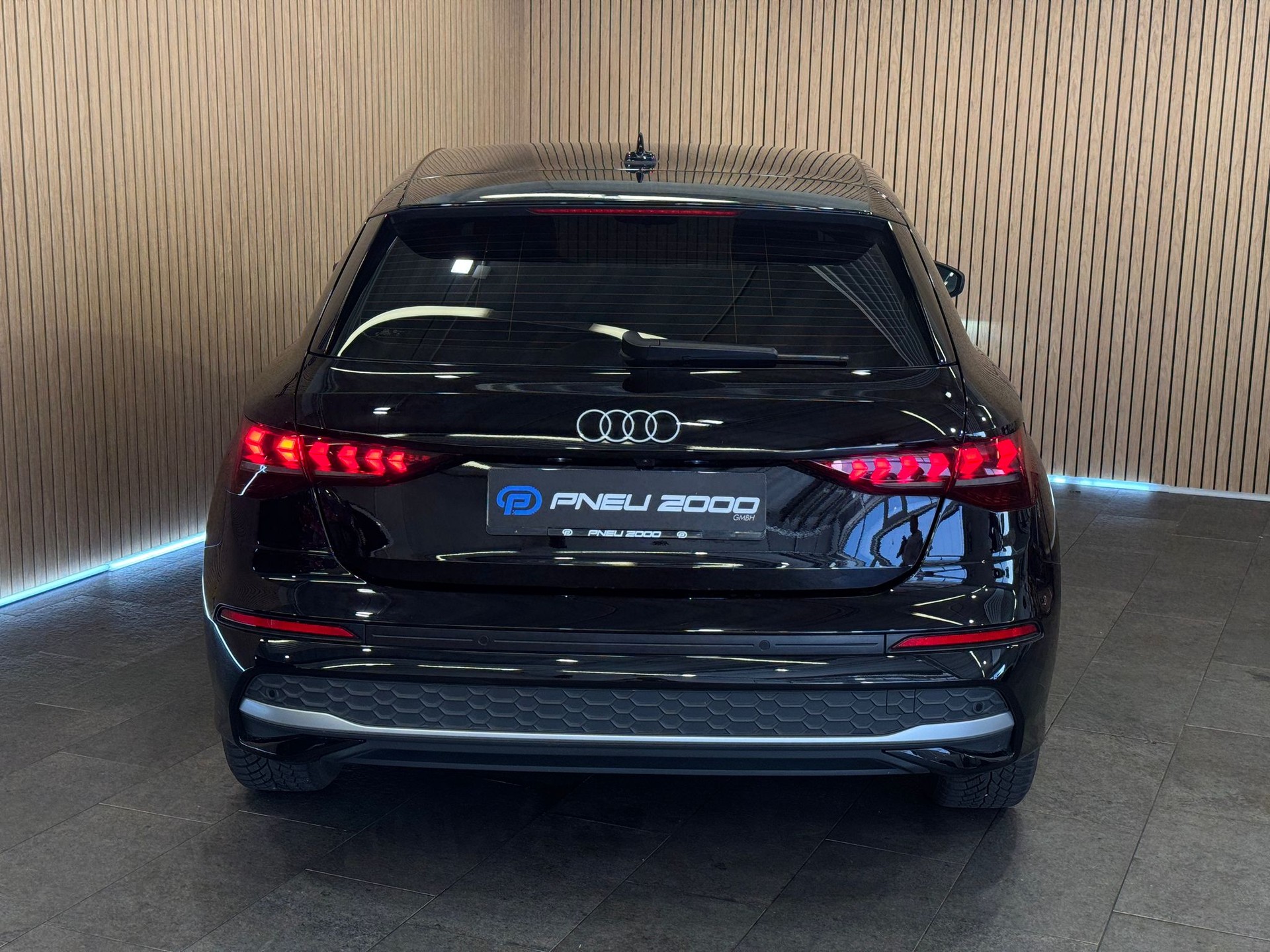 AUDI A3 Sportback 35 TFSI Attraction S-tronic *CH-Fahrzeug inkl Gratis Servie Paket*-image-6