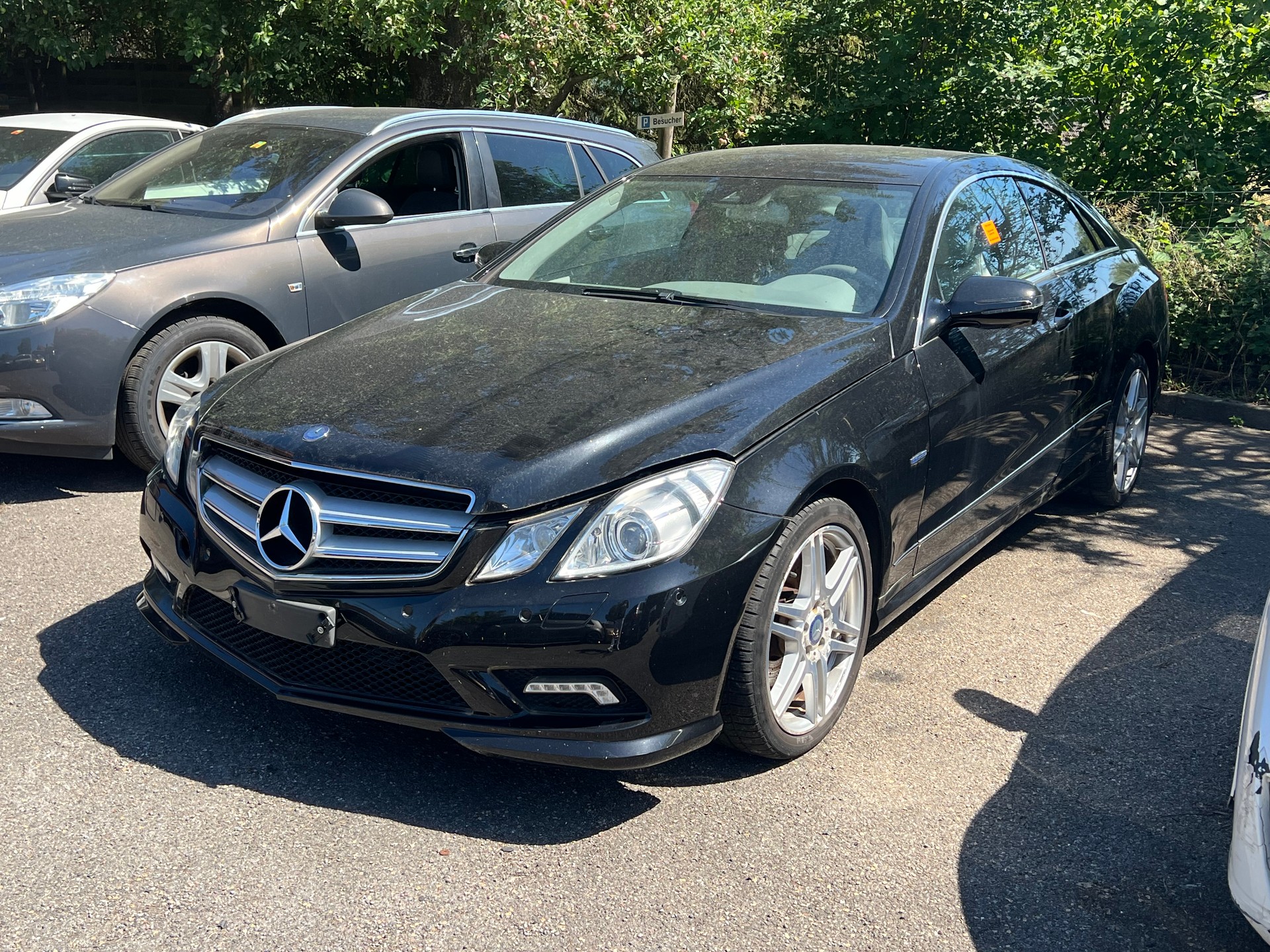 MERCEDES-BENZ E 250 CGI BlueEfficiency Automatic-image-0