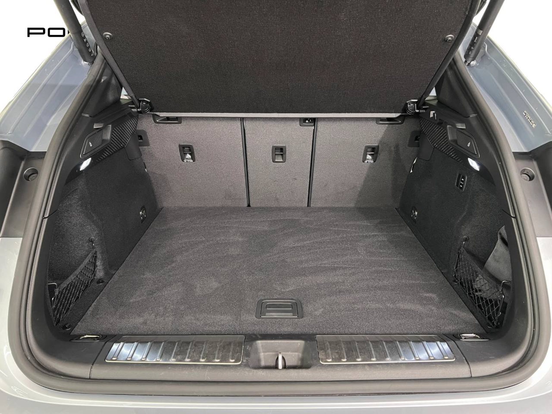 PORSCHE Macan 4-image-14