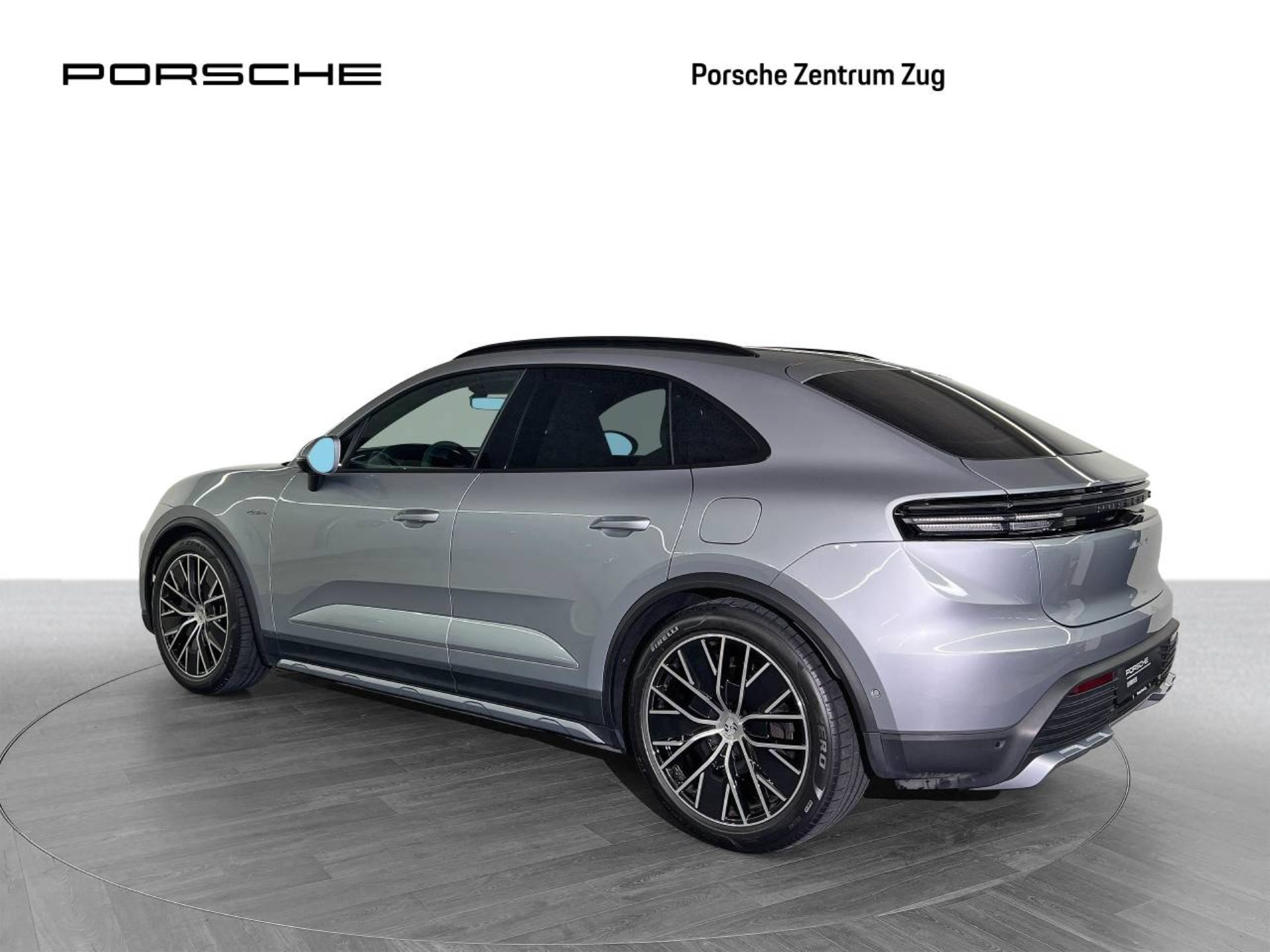 PORSCHE Macan 4-image-2