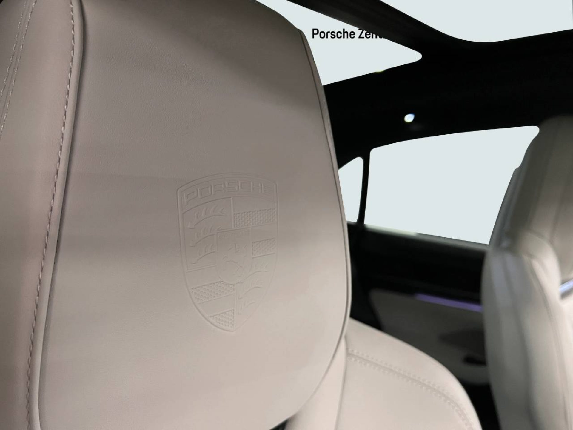PORSCHE Macan 4-image-21