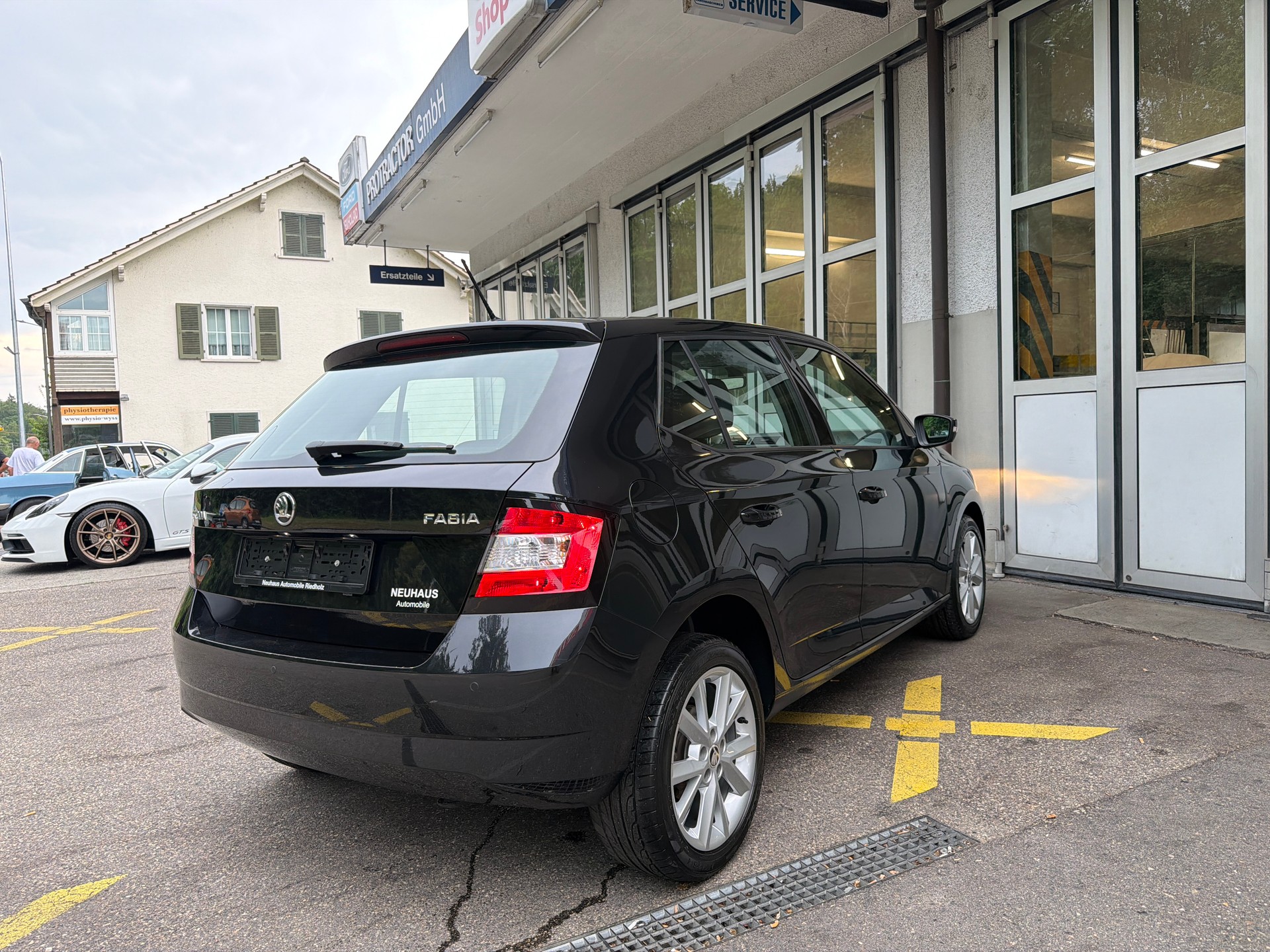 SKODA Fabia 1.0 TSI Ambition-image-3