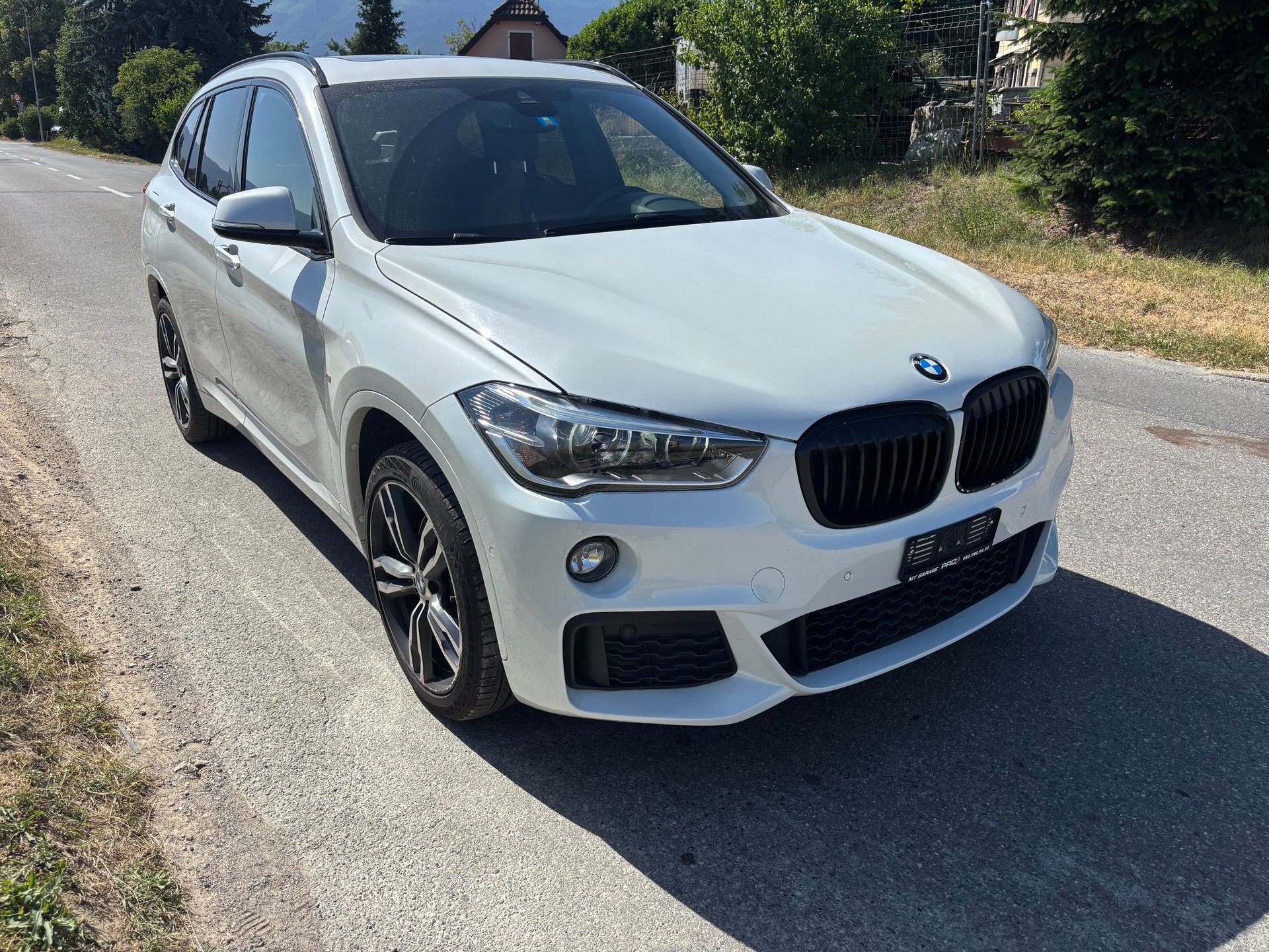 BMW X1 xDrive 20i Sport Line Steptronic-image-1