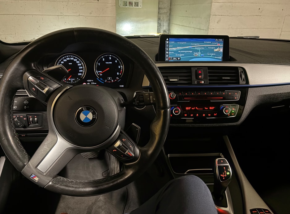 BMW 120d xDrive-image-4