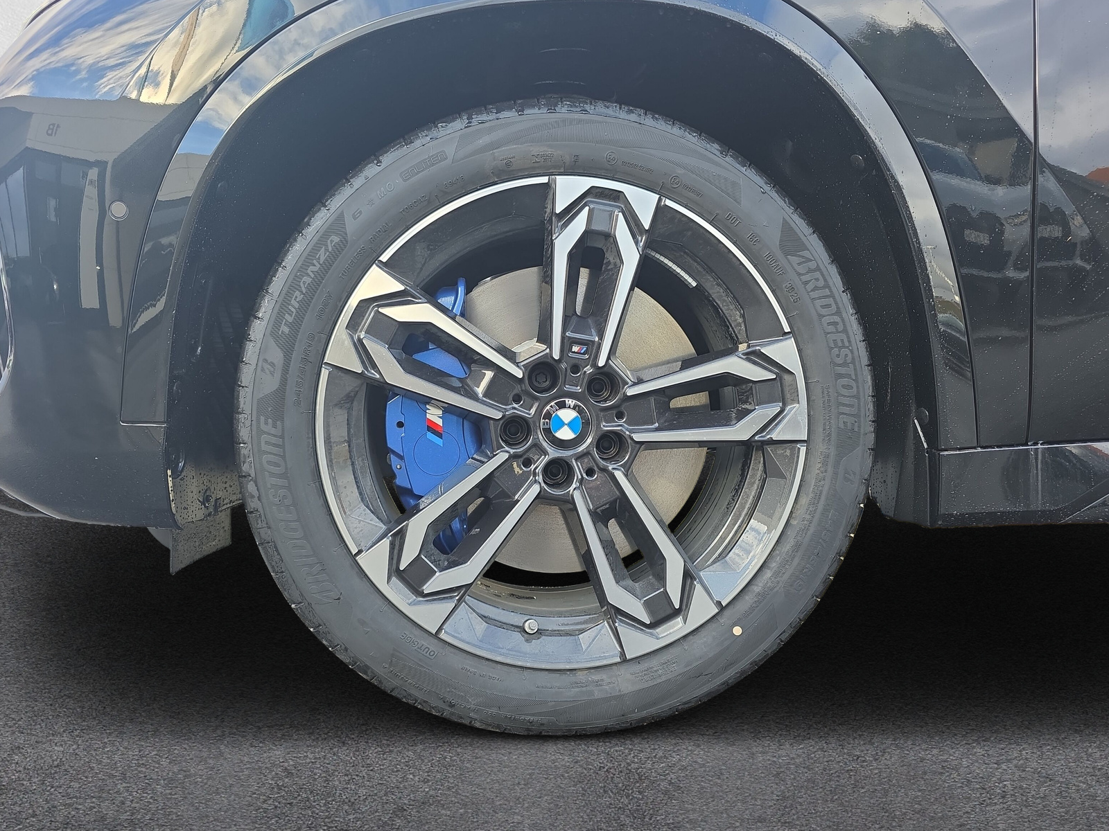 BMW X1 xDrive M35i-image-8