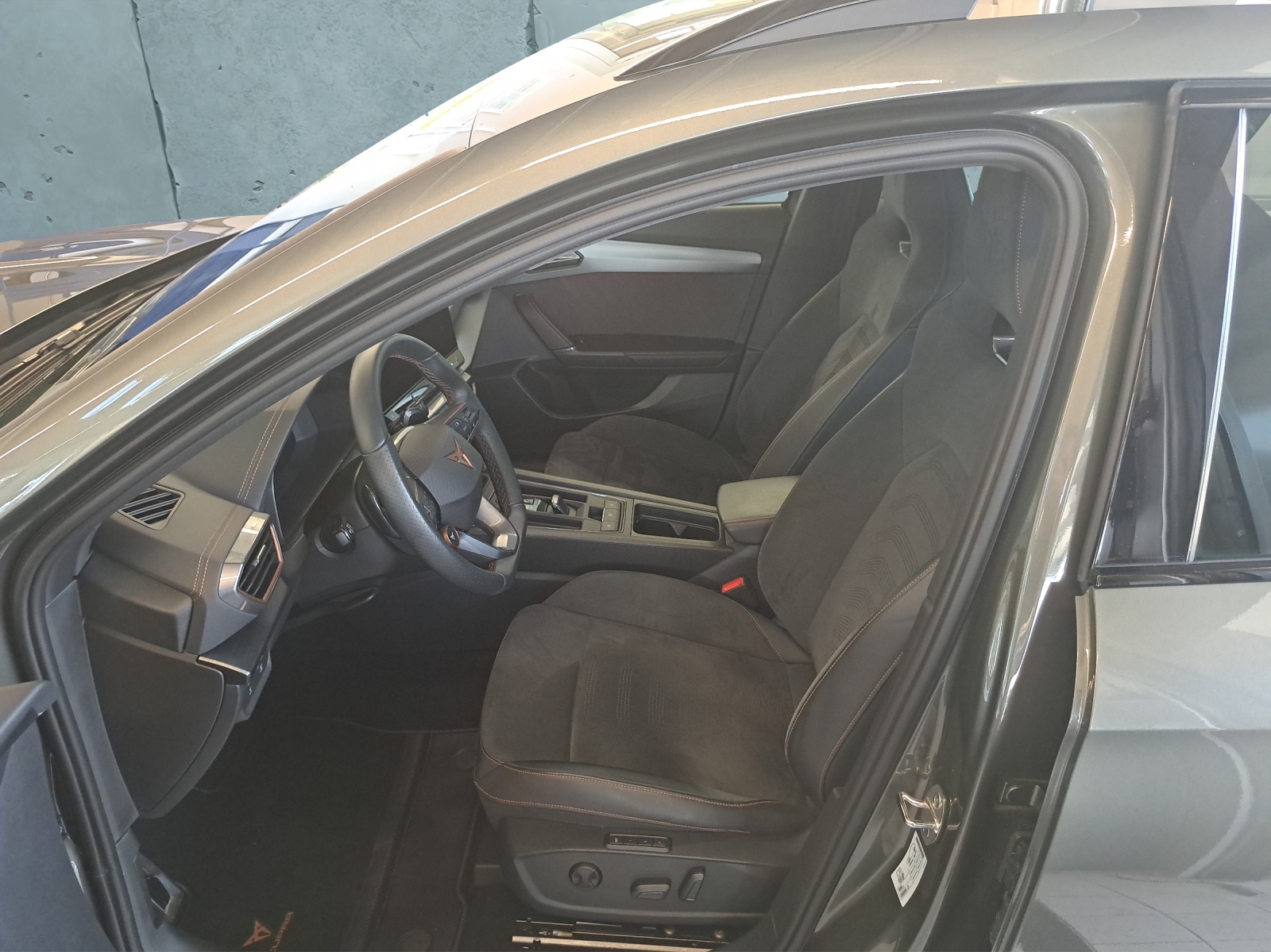 CUPRA Formentor 1.4 e-HYBRID pHEV VZ DSG-image-9