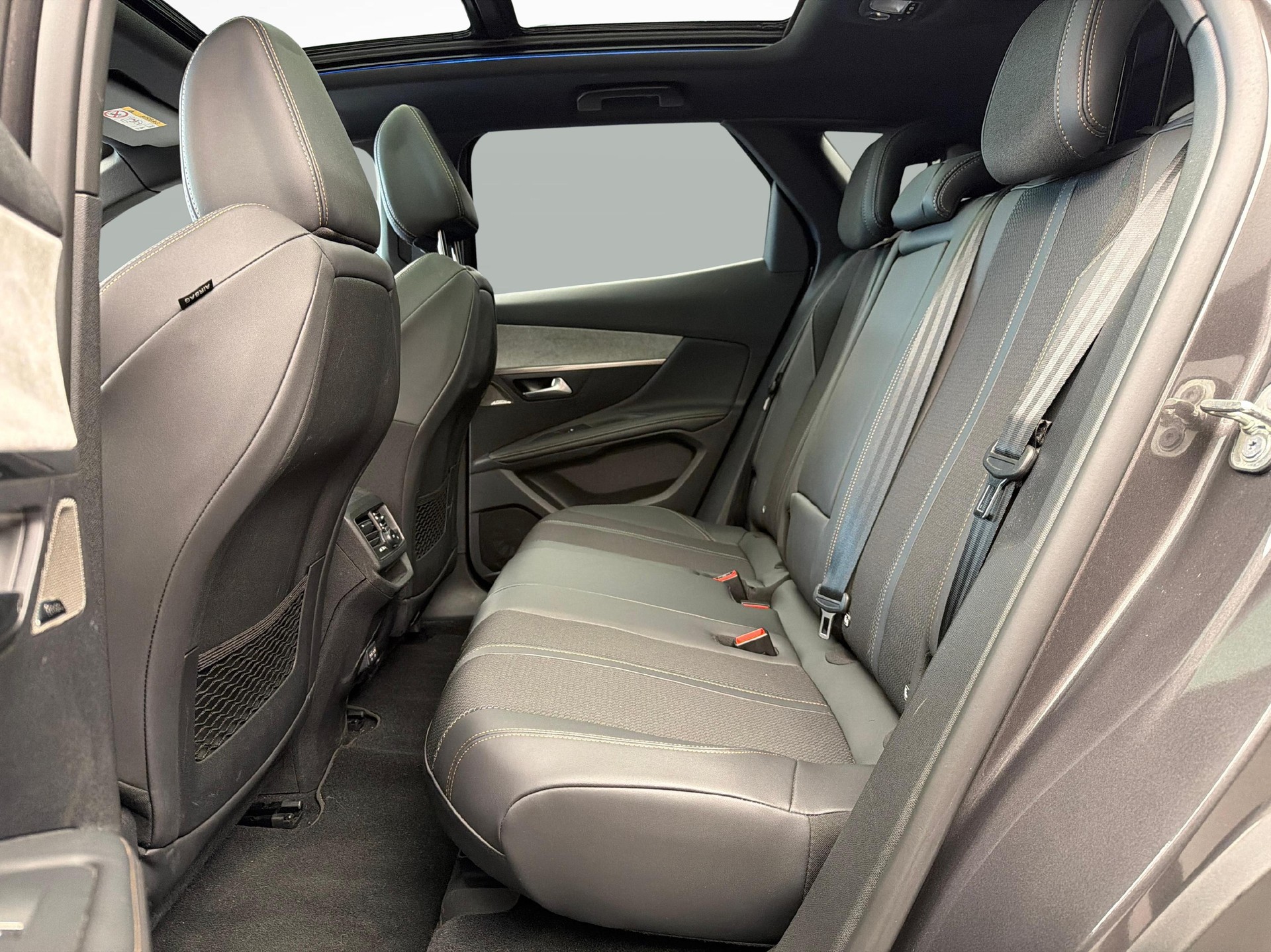 PEUGEOT 3008 1.2 PureTech GT-image-10