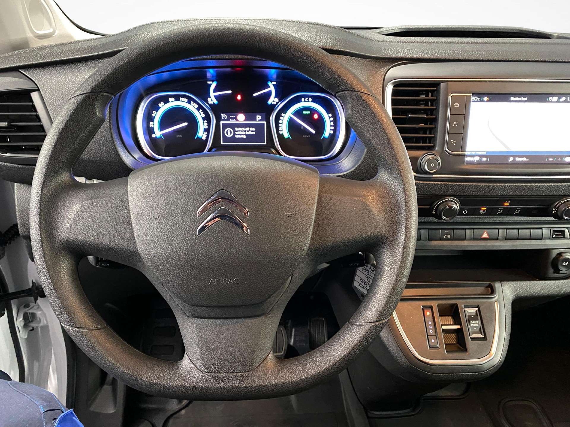 CITROEN e-Jumpy Kaw. M 75 kWh-image-8