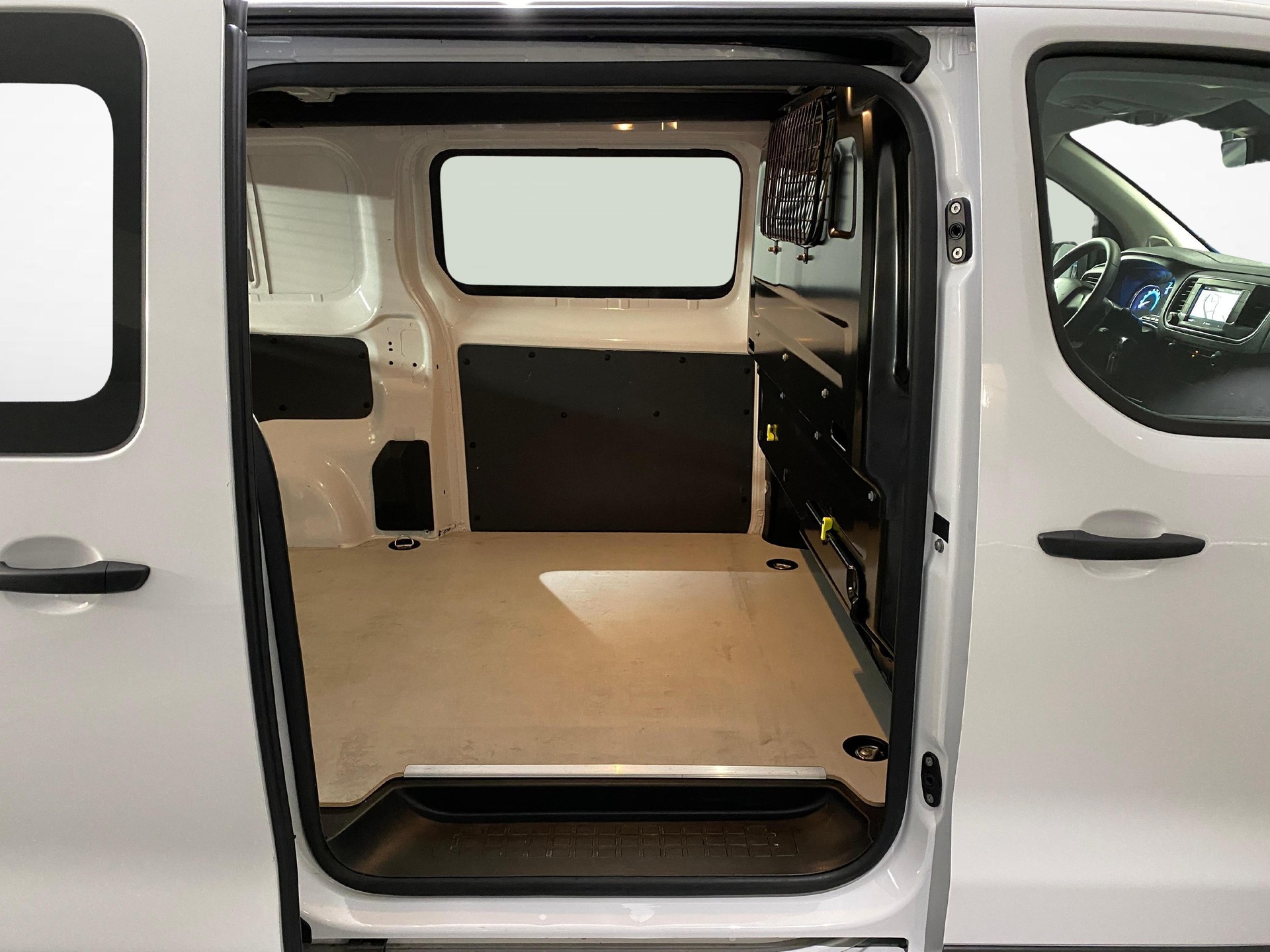 CITROEN e-Jumpy Kaw. M 75 kWh-image-12