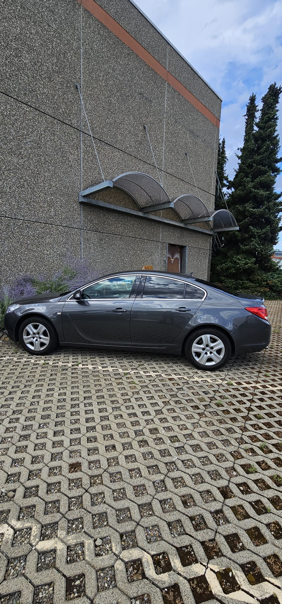OPEL Insignia 2.0 Turbo Cosmo Automatic-image-4