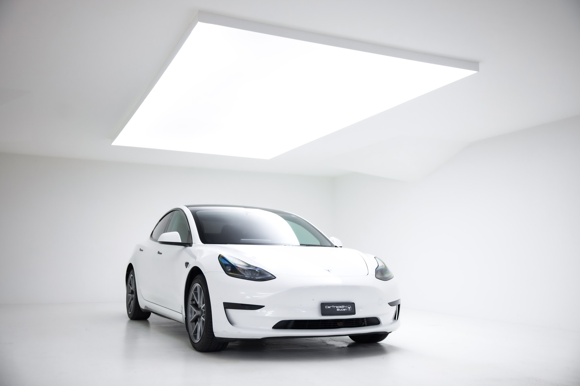 TESLA Model 3 Long Range Dual Motor AWD-image-5