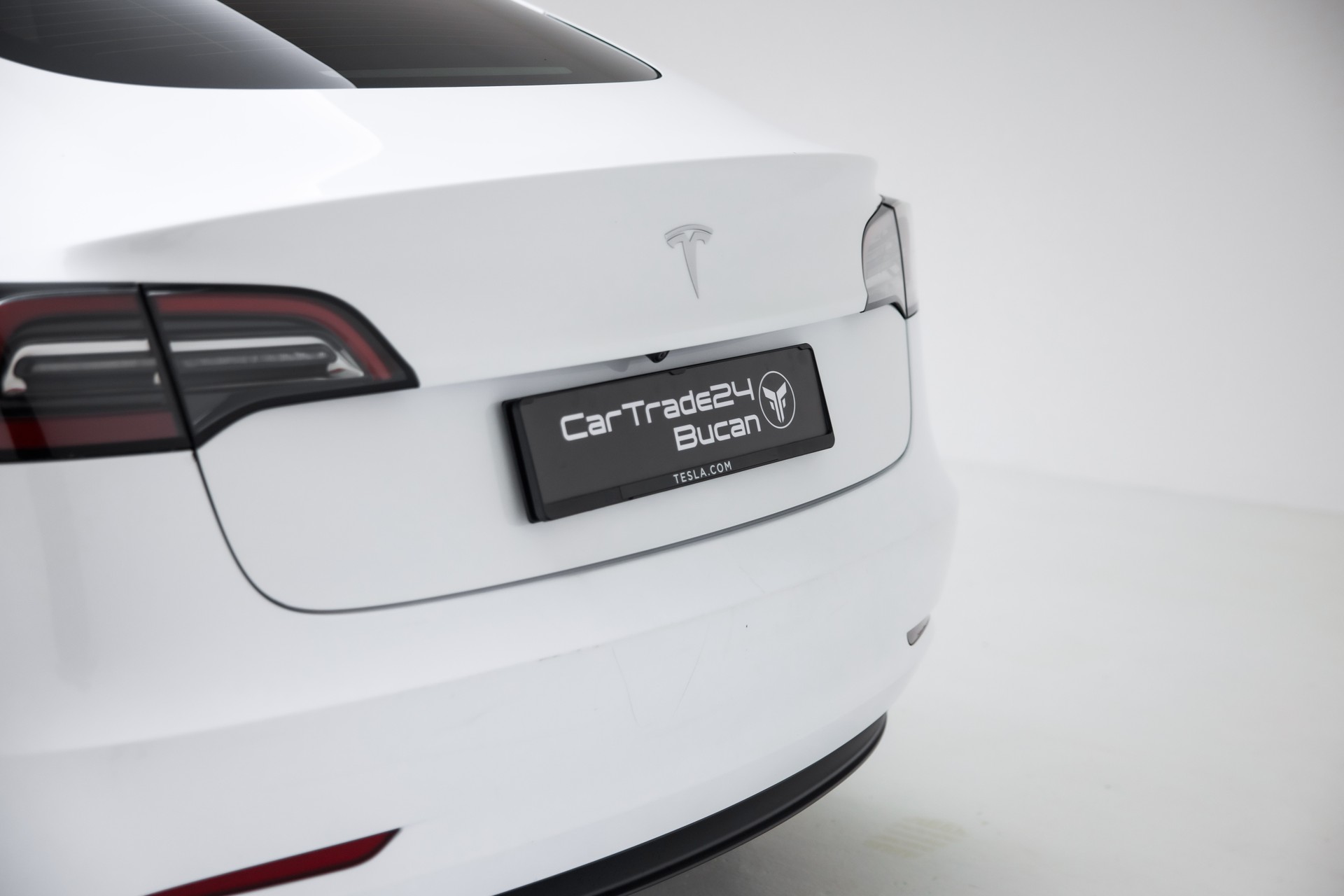TESLA Model 3 Long Range Dual Motor AWD-image-16