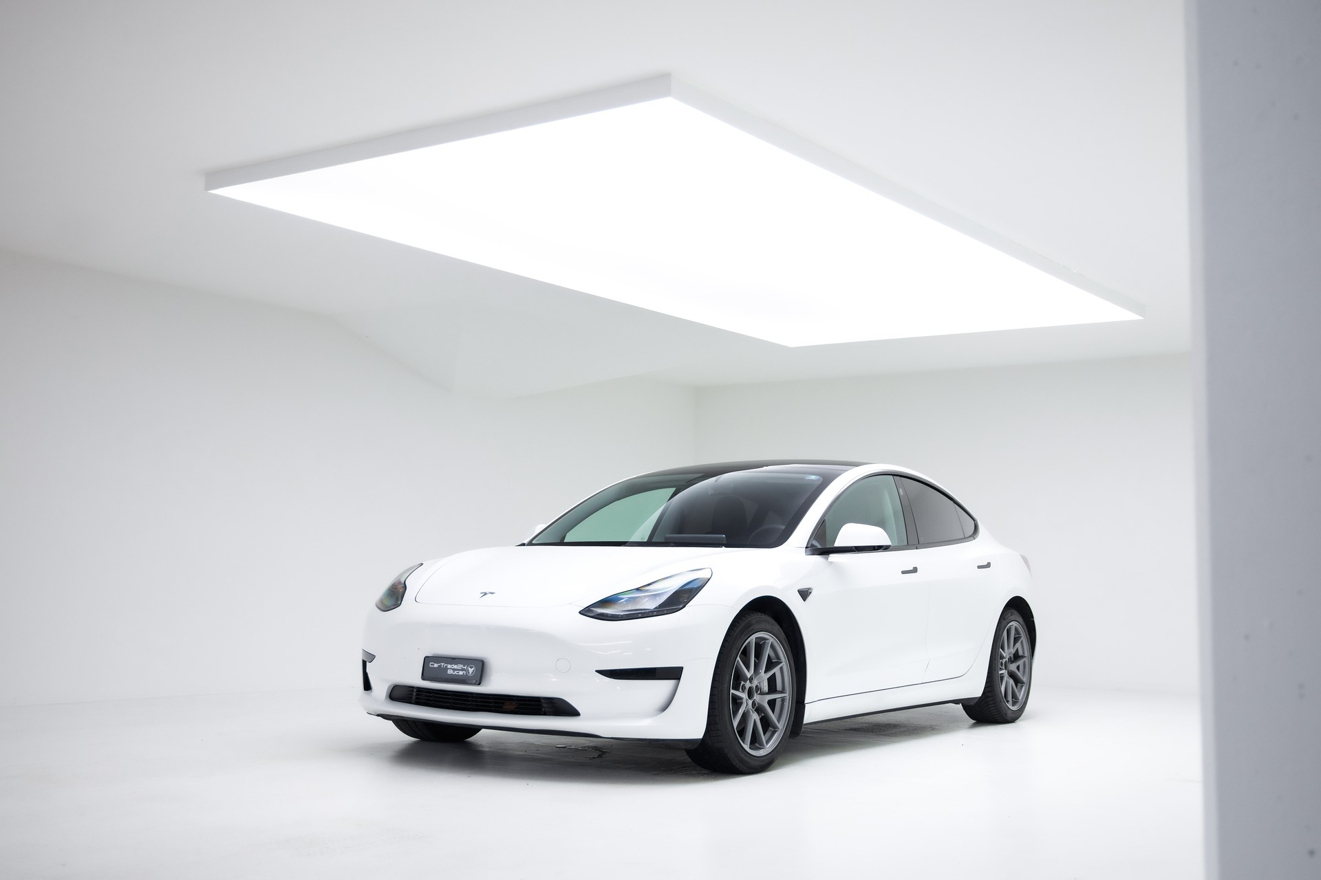 TESLA Model 3 Long Range Dual Motor AWD-image-0