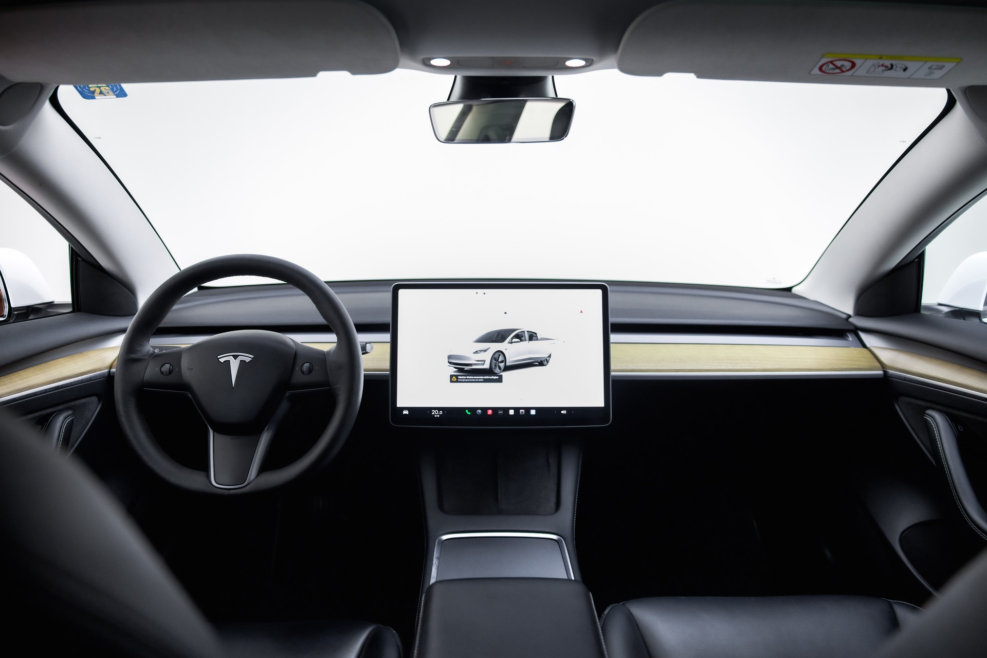 TESLA Model 3 Long Range Dual Motor AWD-image-2