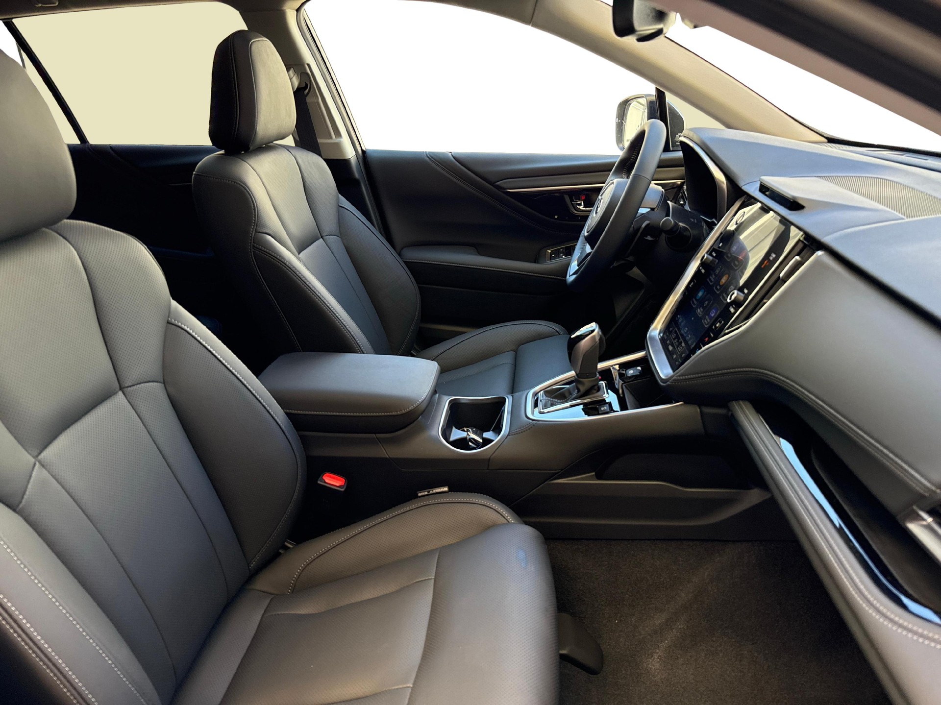SUBARU Outback 2.5i Final Edition AWD Lineartronic-image-9