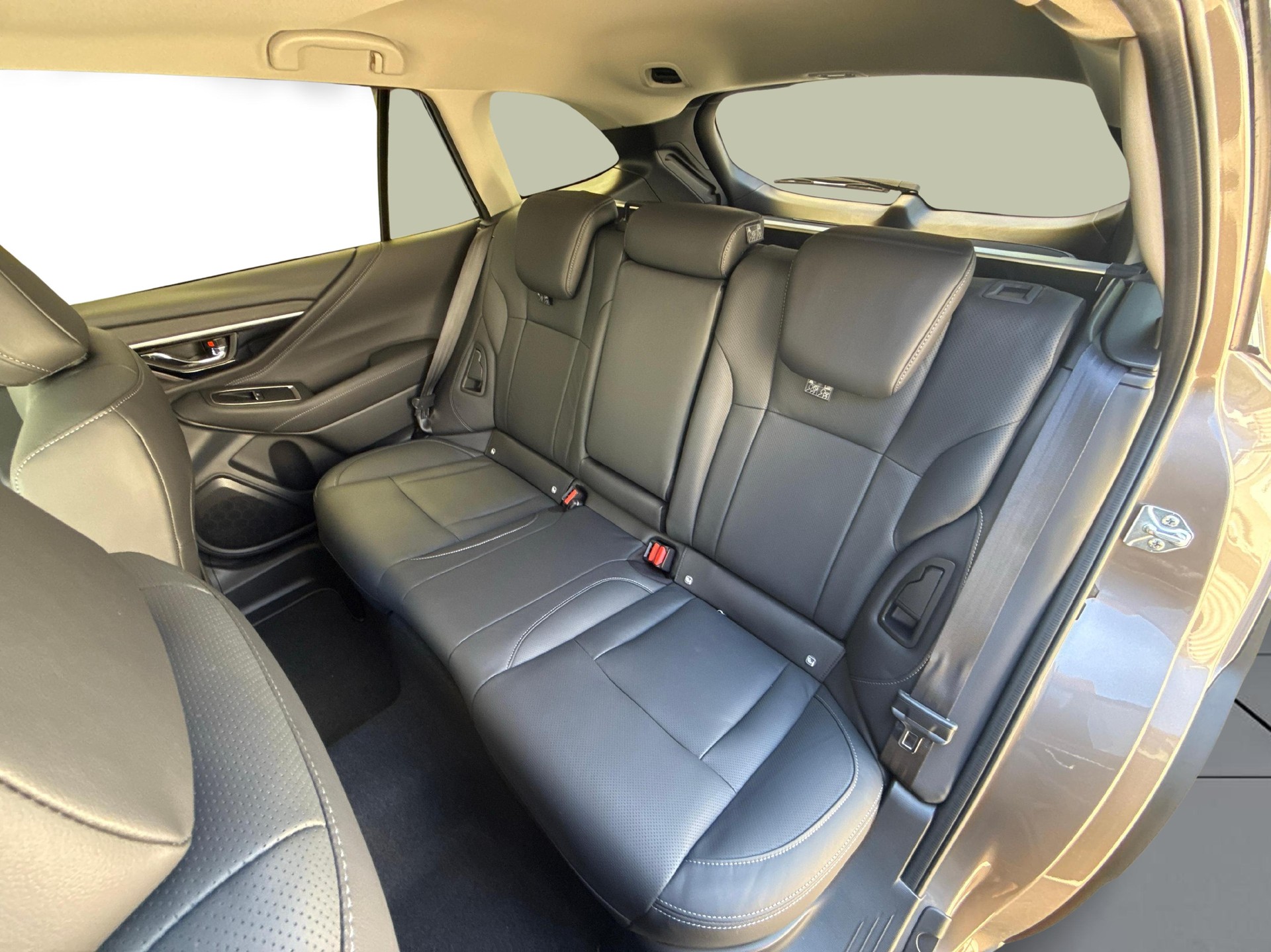 SUBARU Outback 2.5i Final Edition AWD Lineartronic-image-10