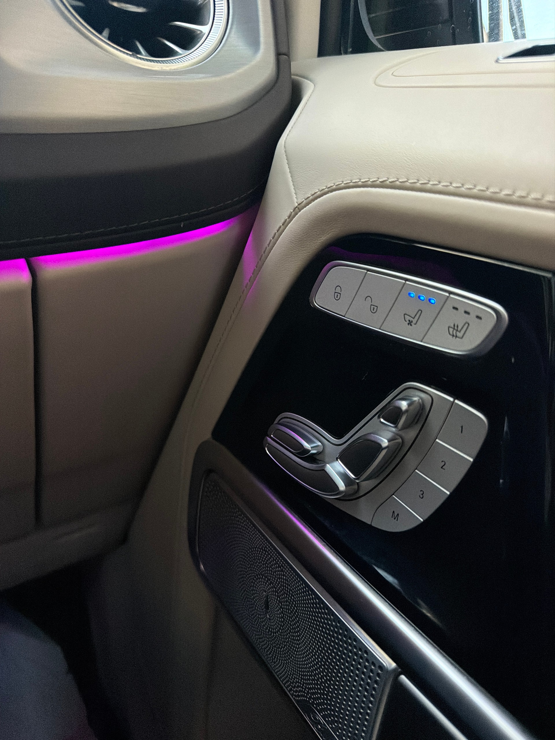MERCEDES-BENZ G 63 AMG Speedshift Plus G-Tronic-image-12