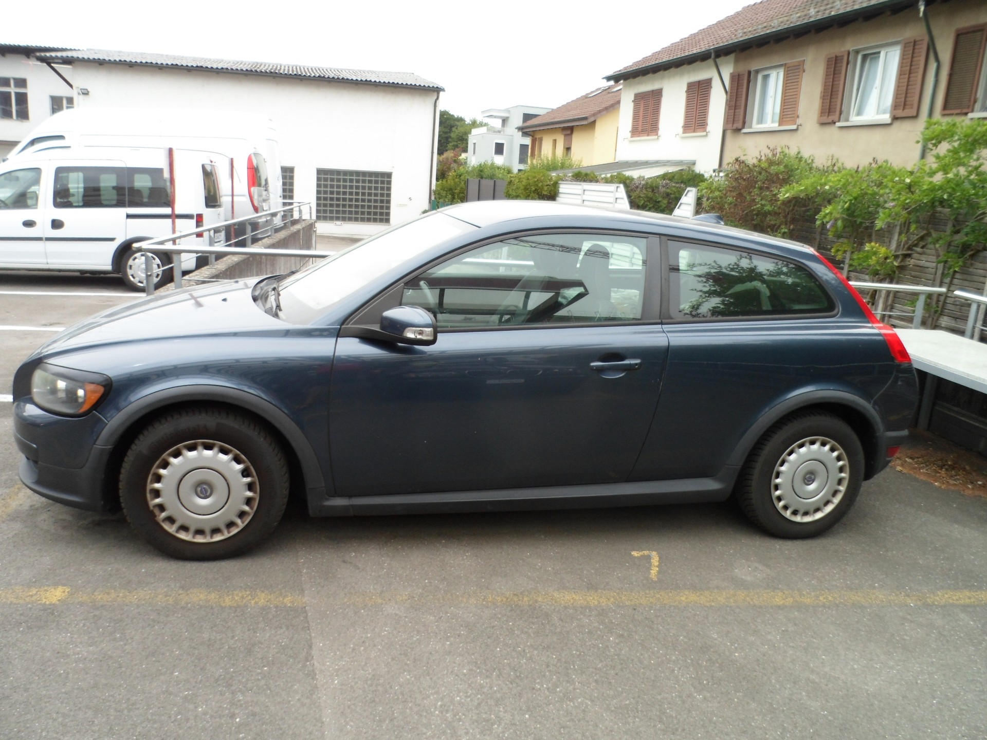 VOLVO C30 1.8 FlexiFuel Momentum-image-3