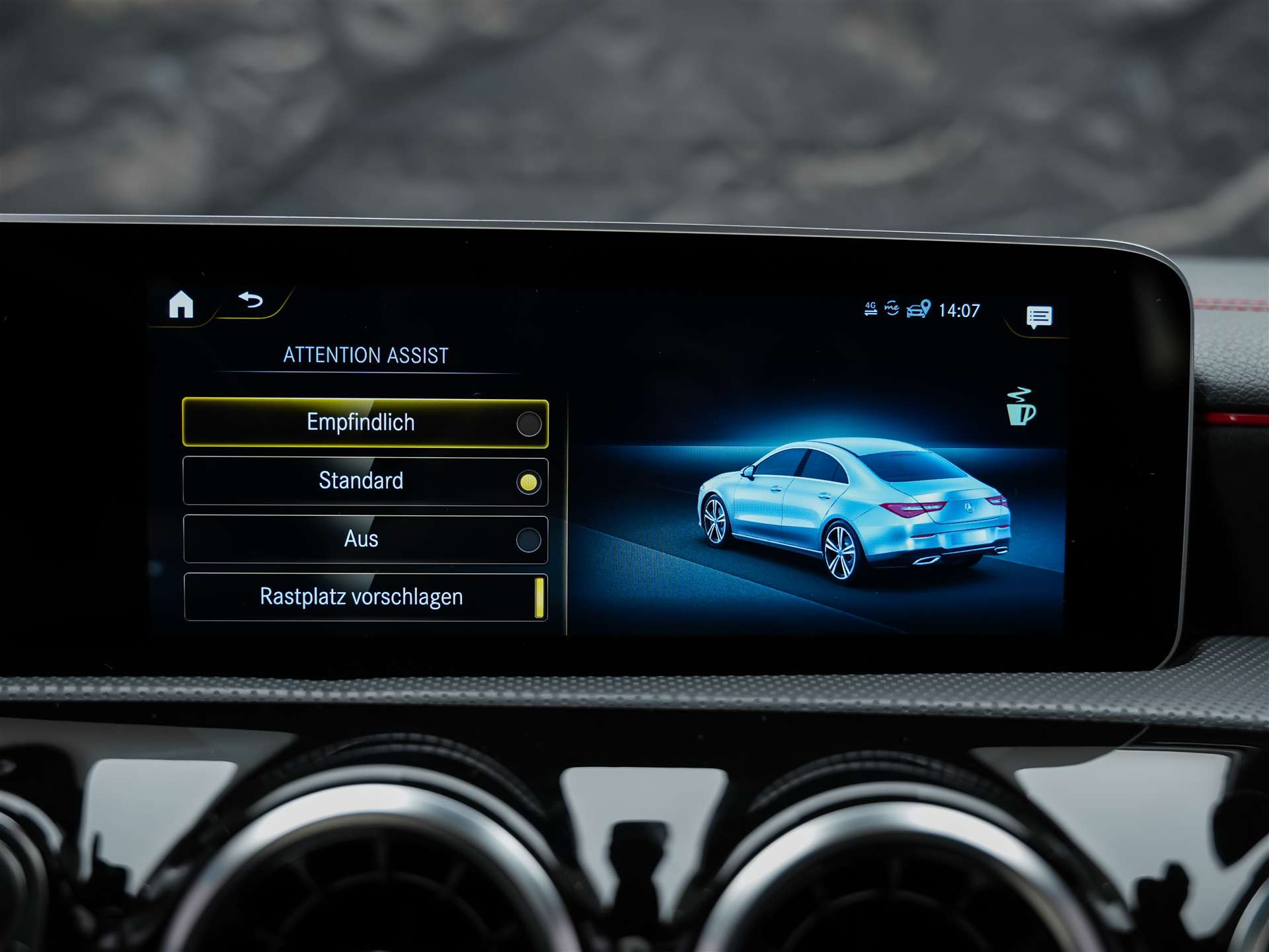 MERCEDES-BENZ CLA 220 AMG Line 7G-DCT 4Matic *Panorama*Standheizung*El. Sitze mit Memory*-image-36