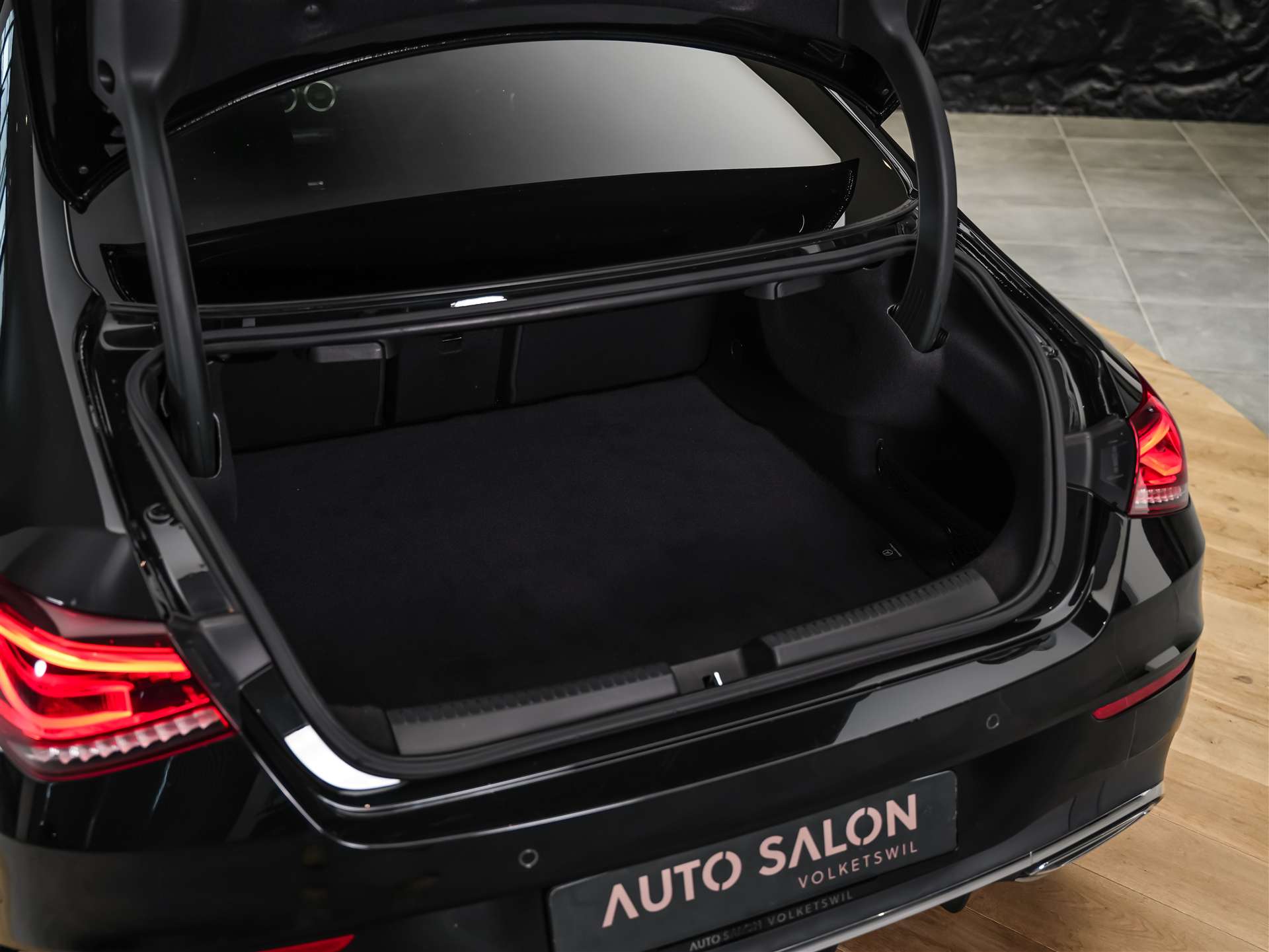 MERCEDES-BENZ CLA 220 AMG Line 7G-DCT 4Matic *Panorama*Standheizung*El. Sitze mit Memory*-image-42