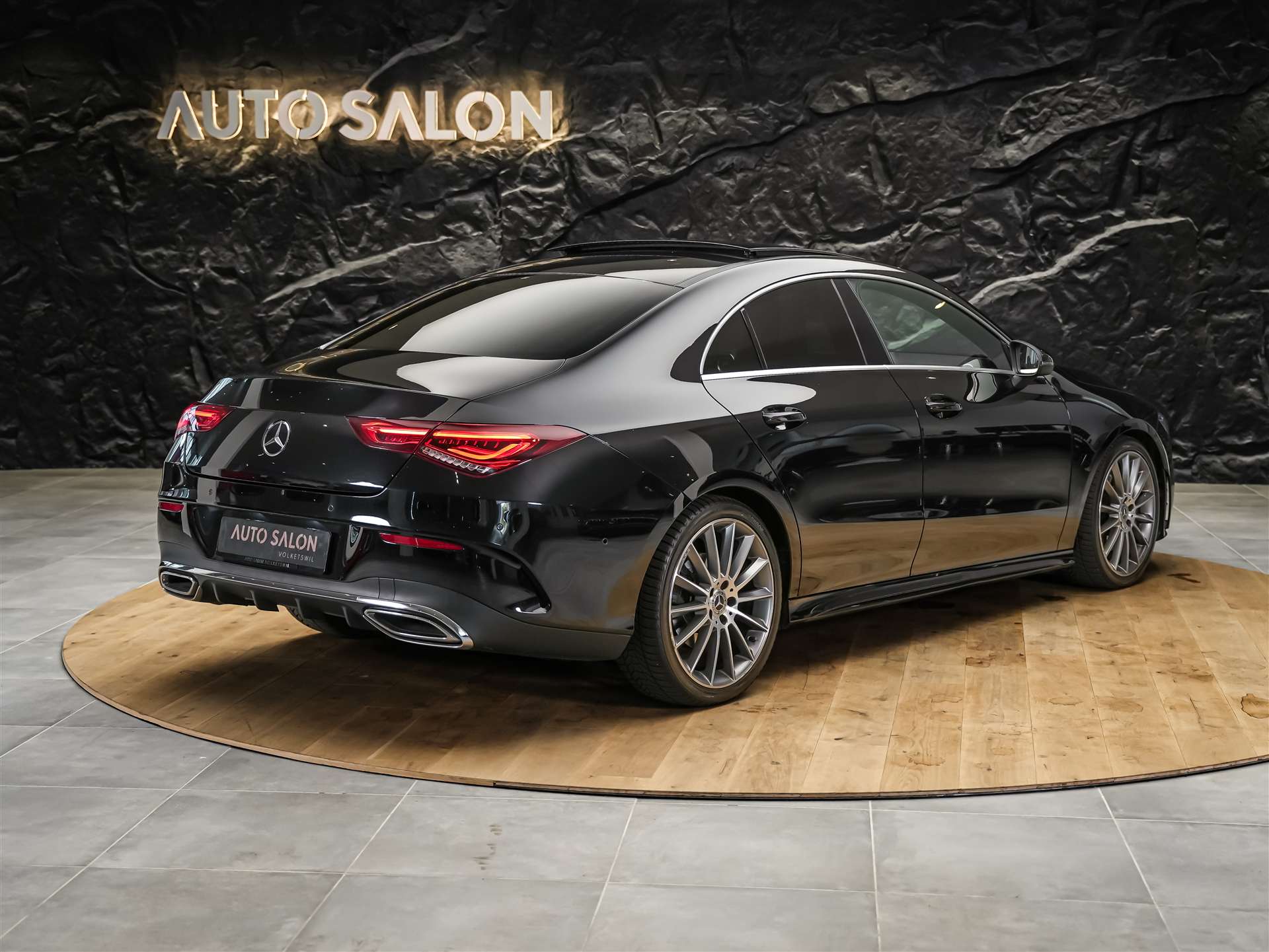 MERCEDES-BENZ CLA 220 AMG Line 7G-DCT 4Matic *Panorama*Standheizung*El. Sitze mit Memory*-image-4