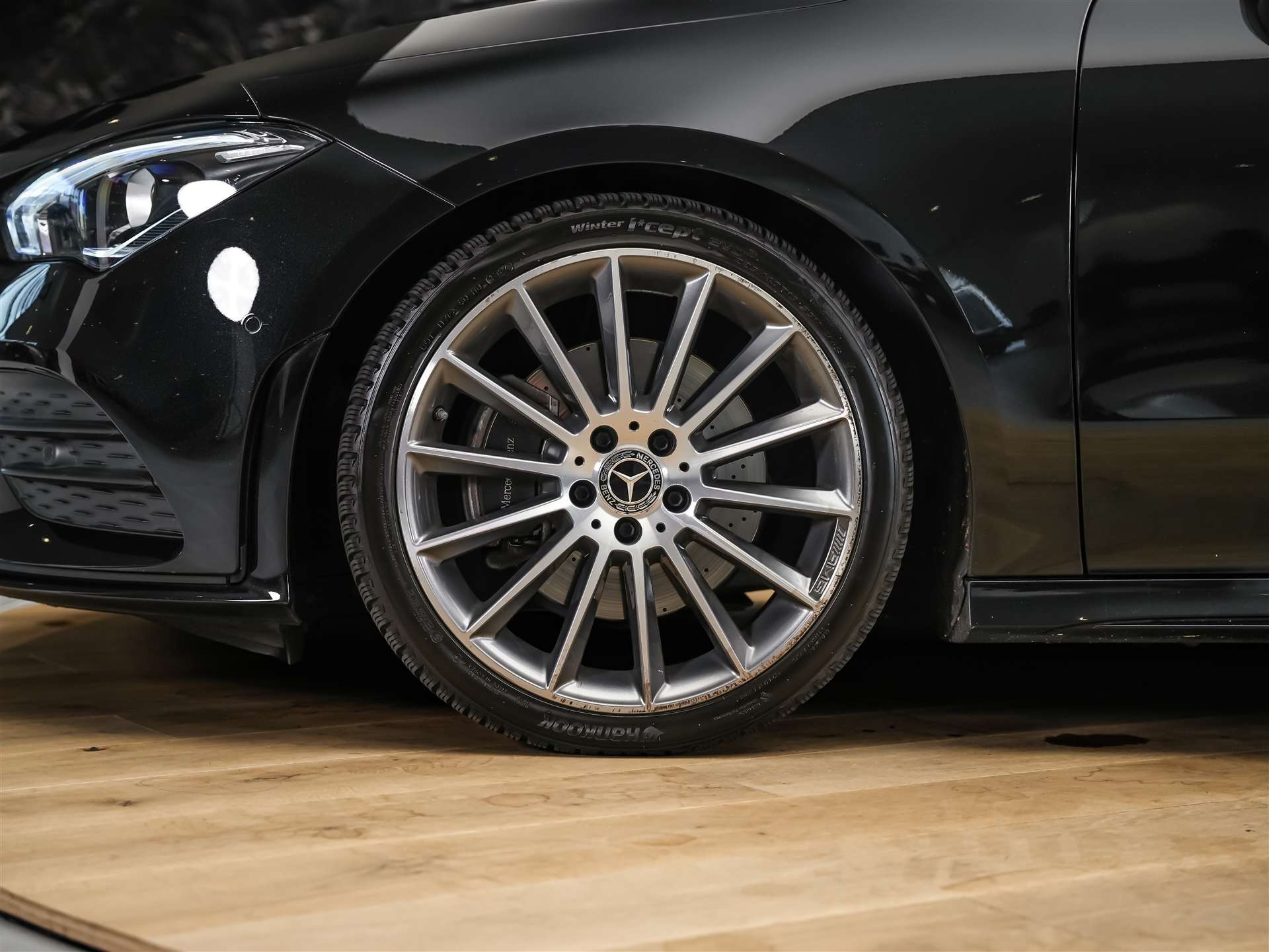 MERCEDES-BENZ CLA 220 AMG Line 7G-DCT 4Matic *Panorama*Standheizung*El. Sitze mit Memory*-image-16